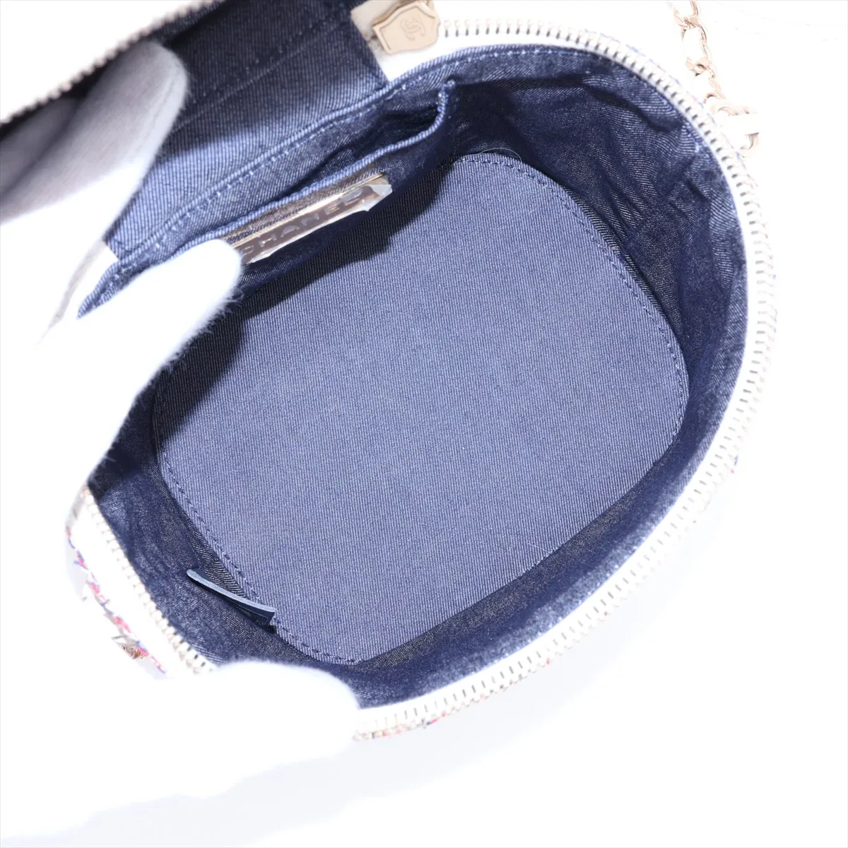 Matelassé Tweed 2-Way Handbag Vanity Case, Red x White, Gold Hardware, 27706400, Serial Number 27 — view 8