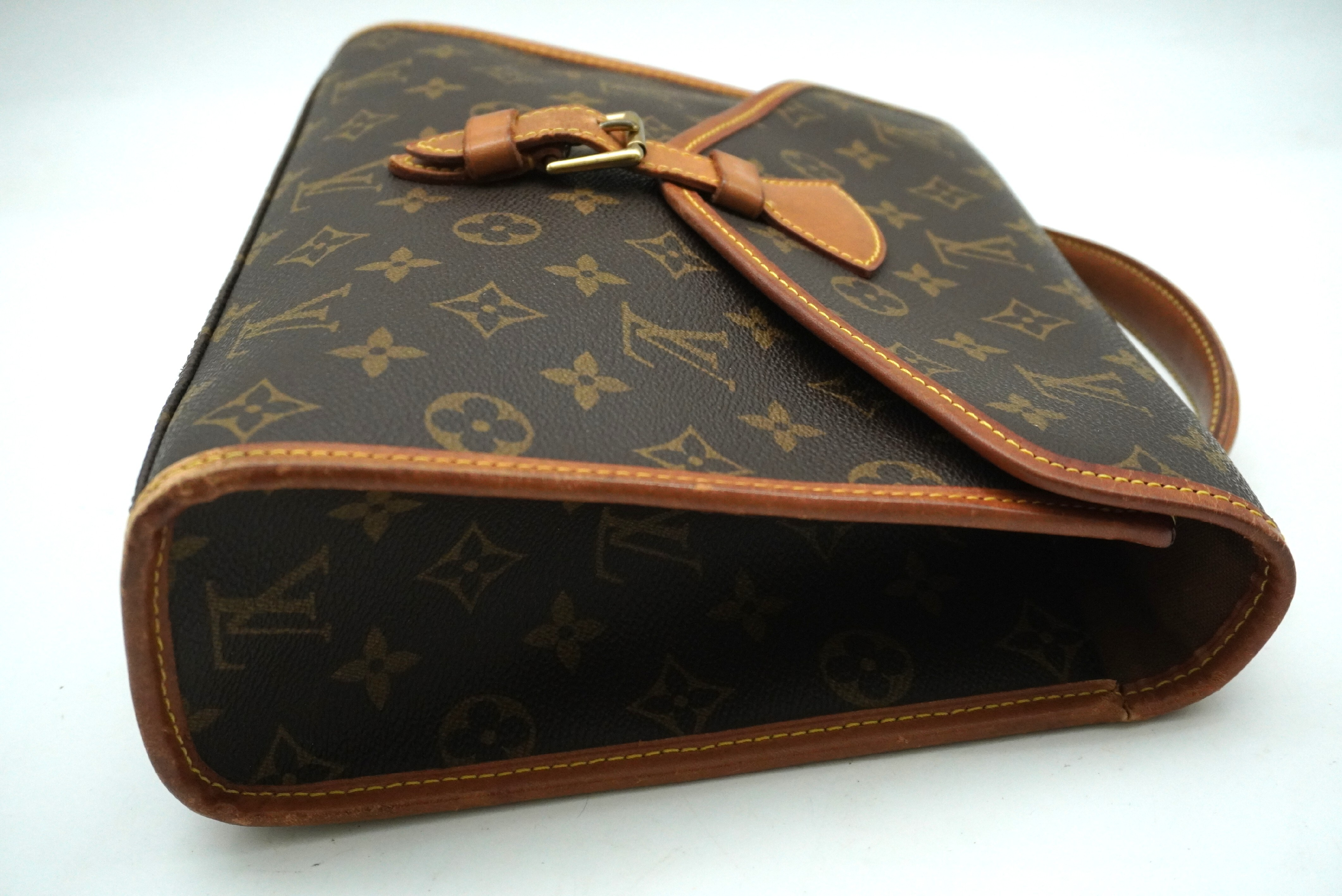 Monogram Bel Air M51122 Shoulder Strap Handbag — view 3