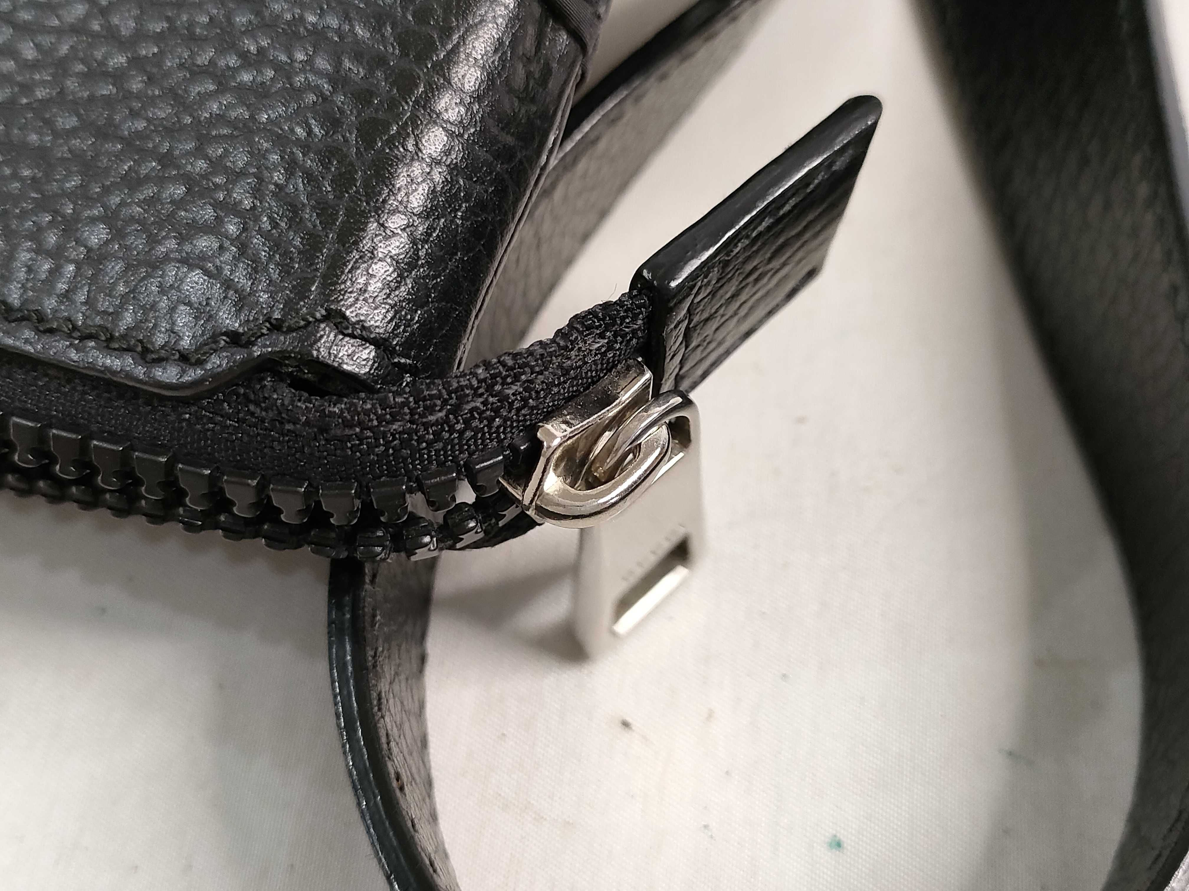 GG Nylon Shoulder Bag 510342 — view 13