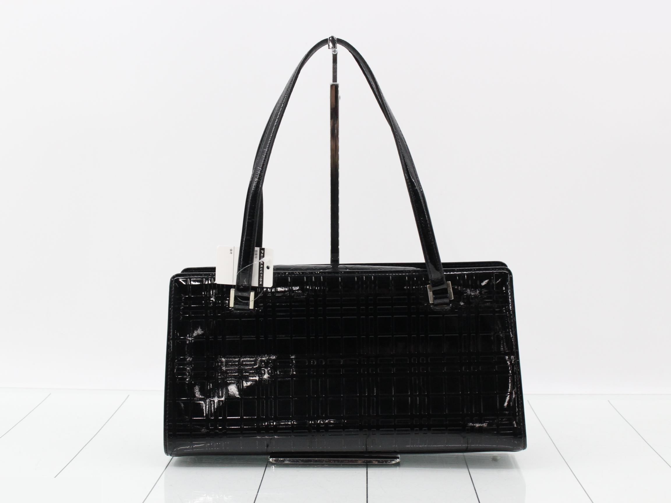 Shadow check embossed black — view 2