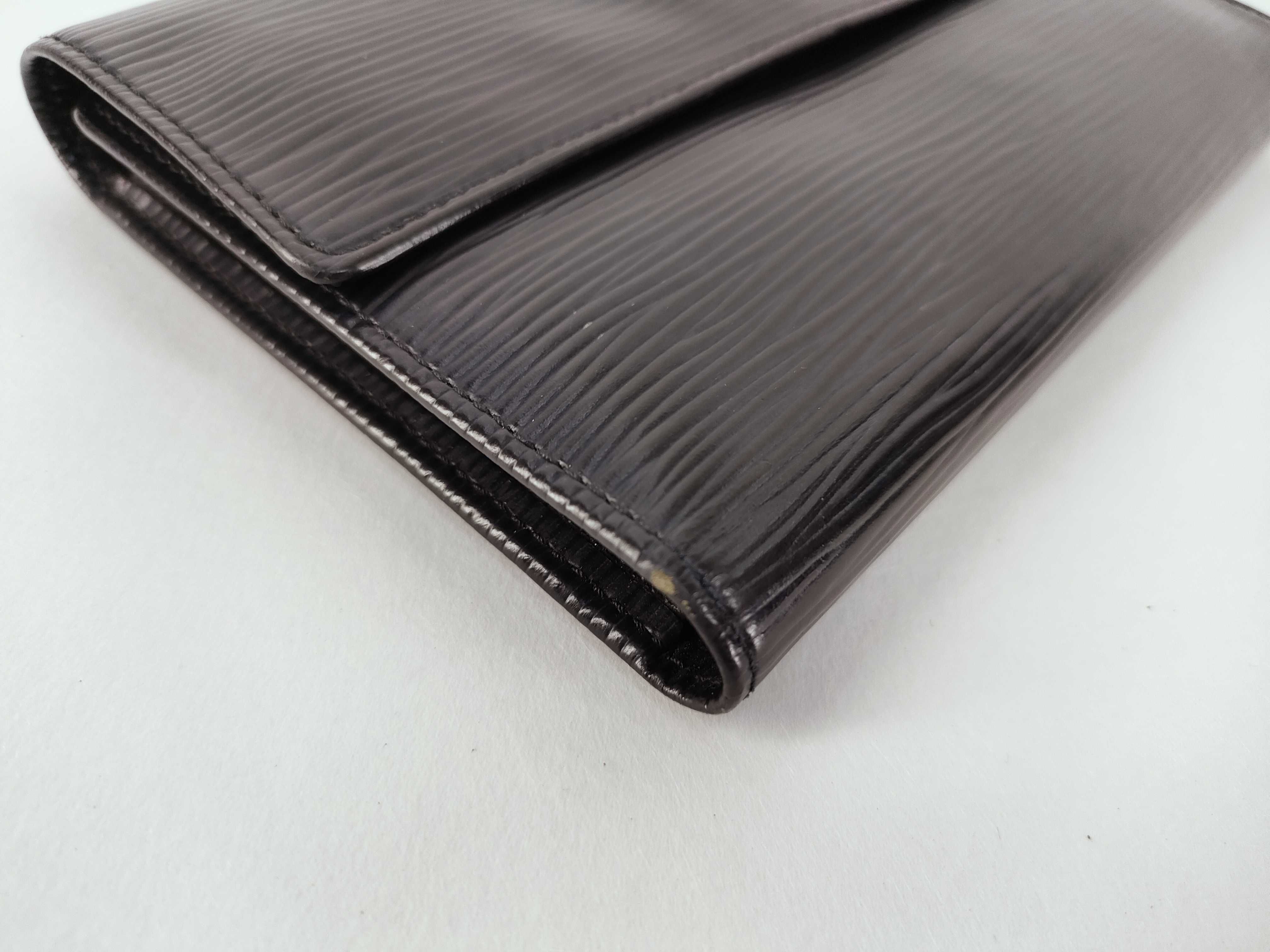 Epi Louis Vuitton Epi Porte Tresor Etui Wallet — view 3