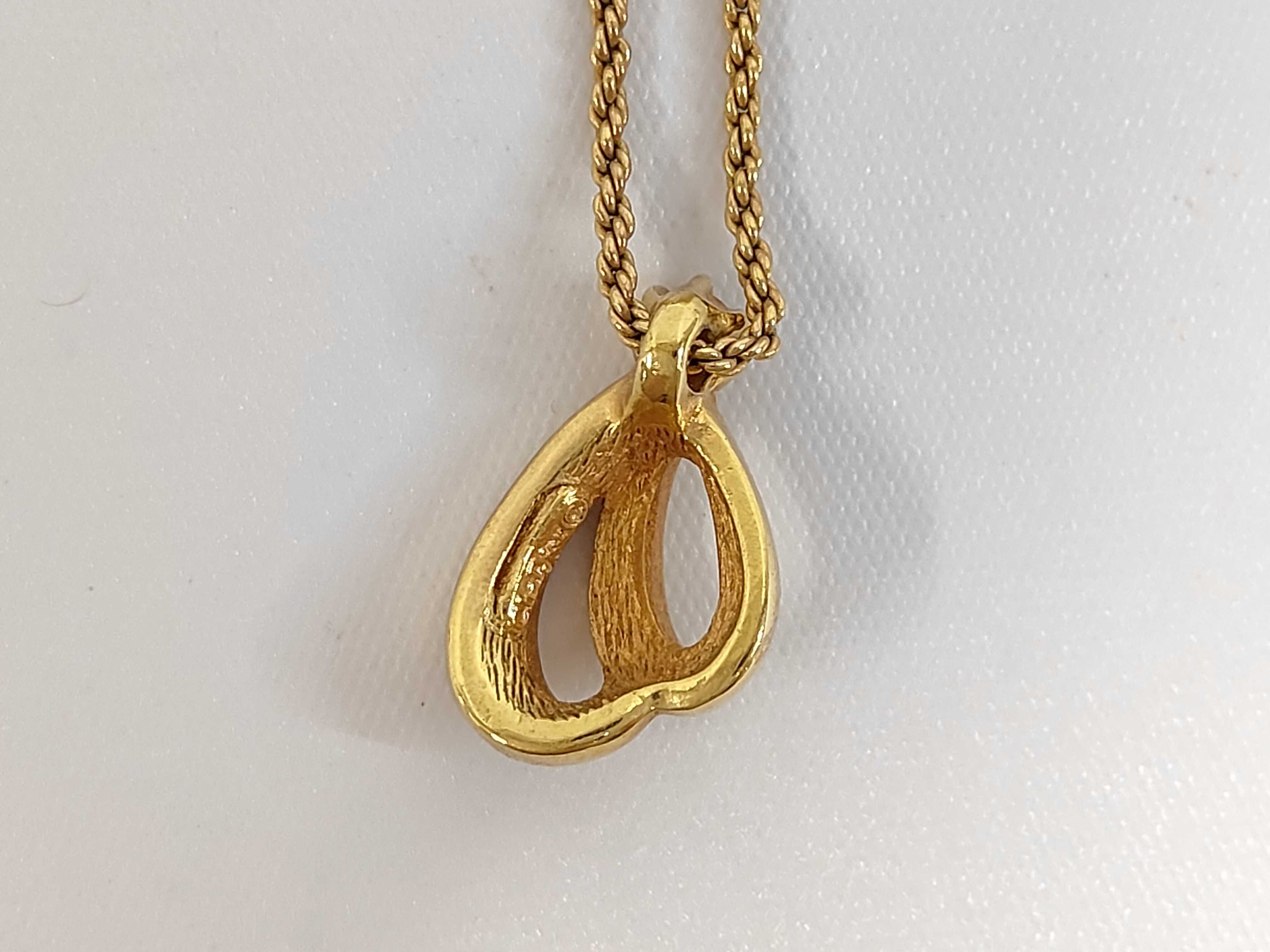 necklace — view 2