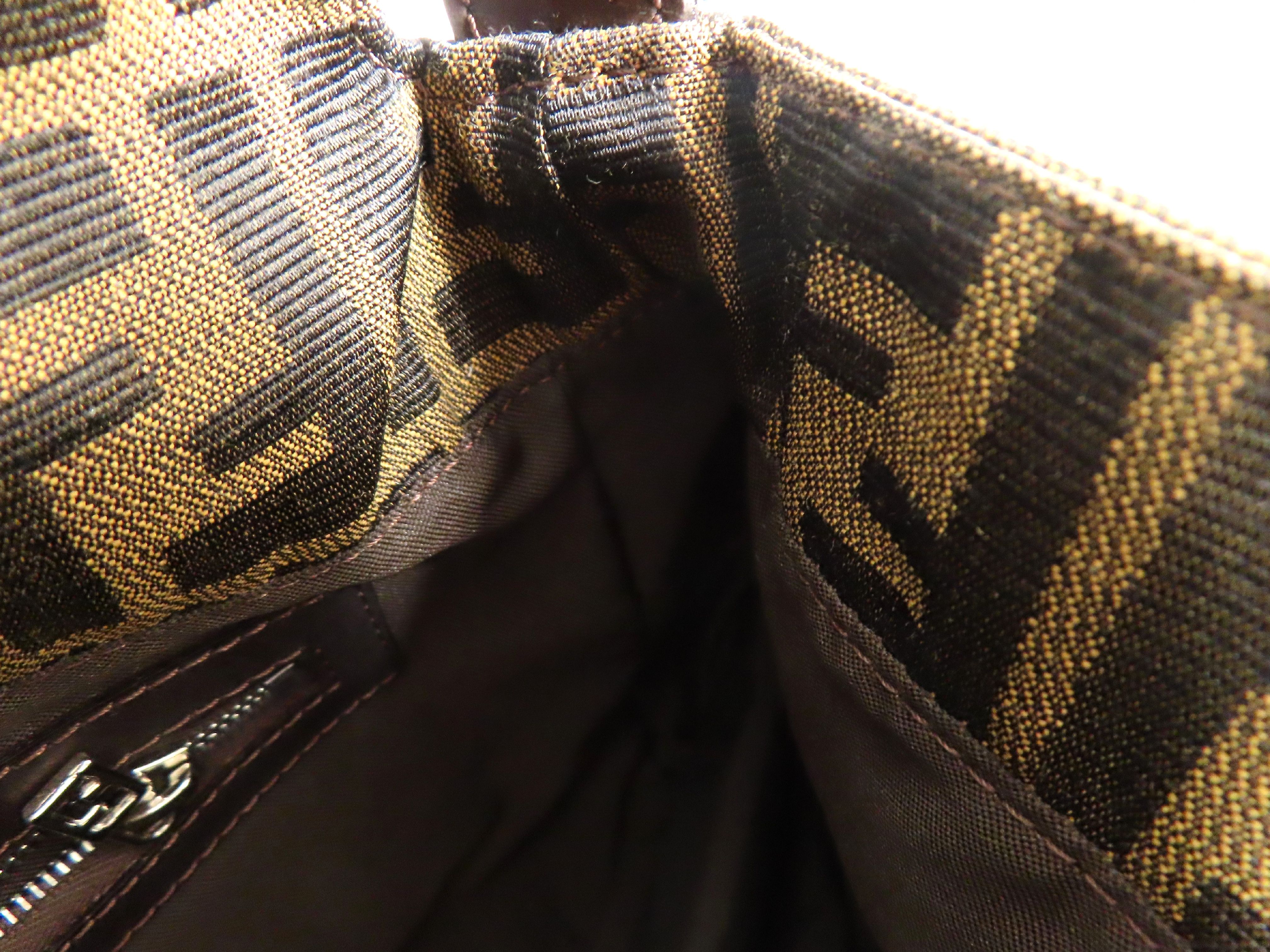 Zucca pattern Fendi shoulder bag — view 10