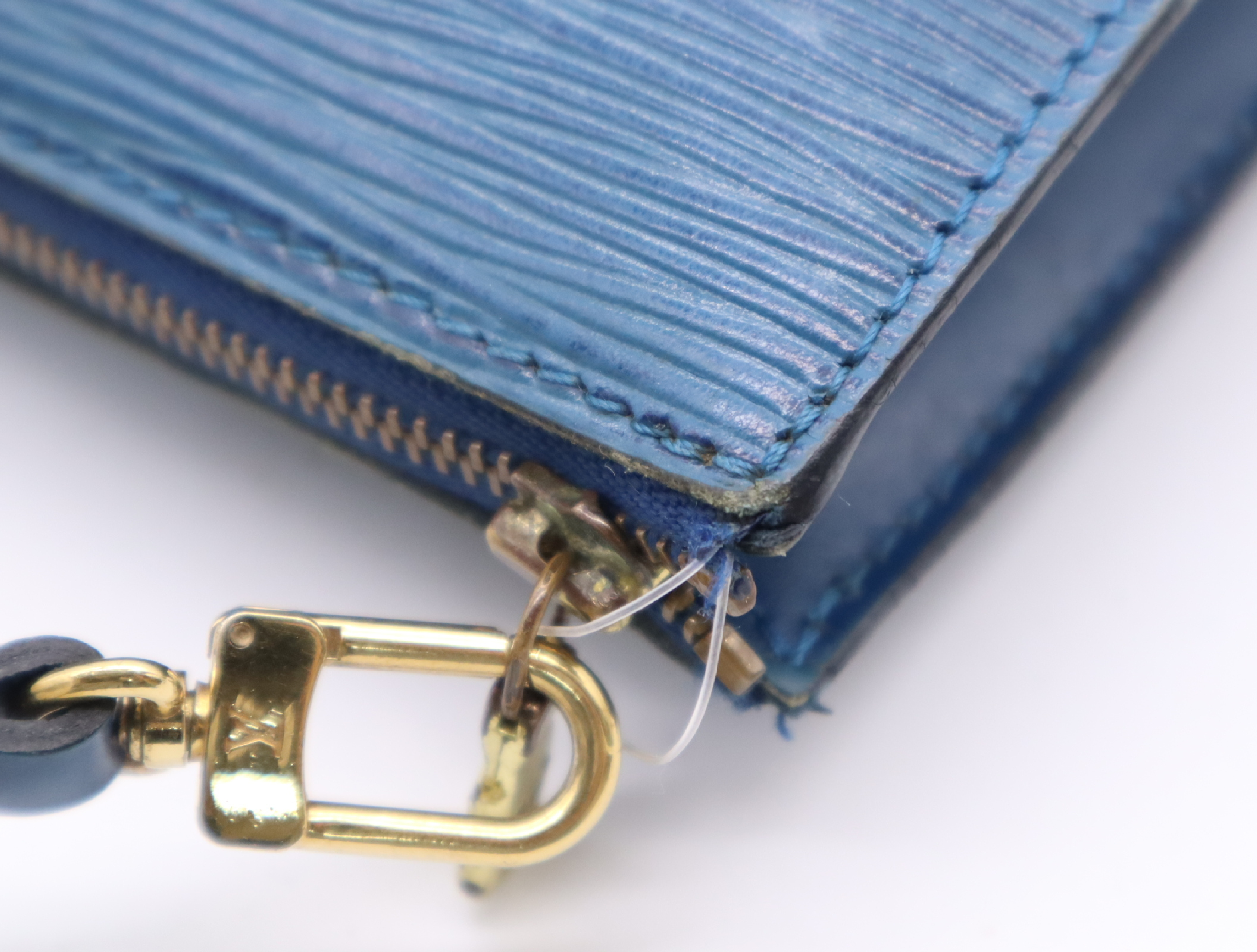 M52955 Epi Pochette Accessoires Toledo Blue Pouch — view 9