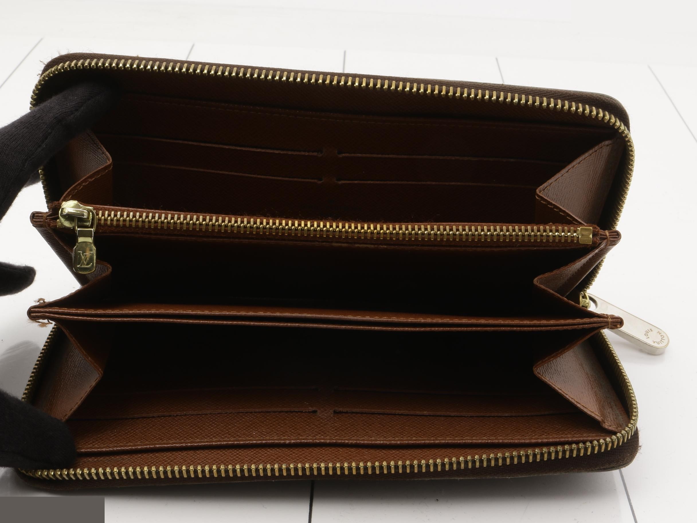 Long Wallet — view 4