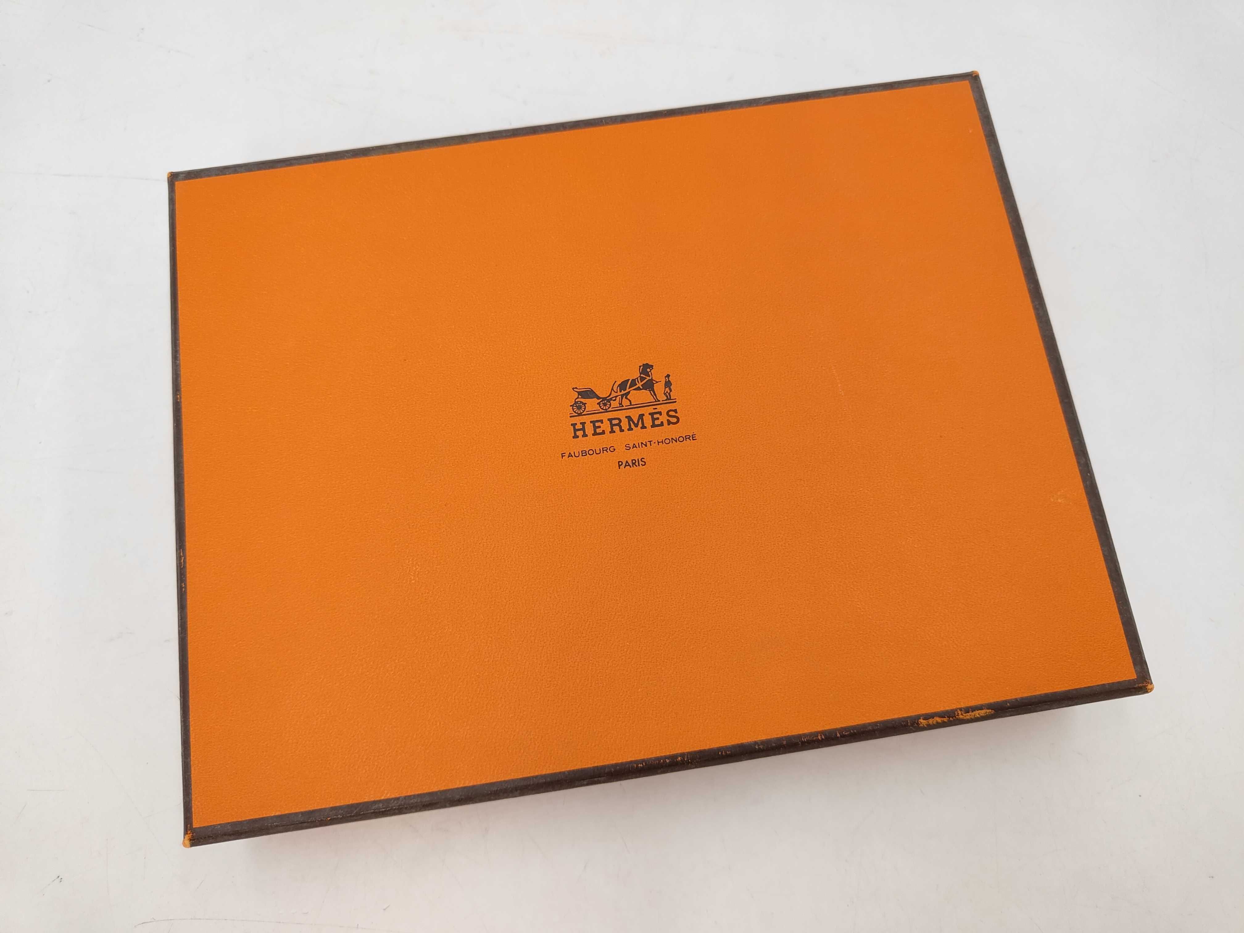 notebook with box, B stamp, notebook cover. — view 10