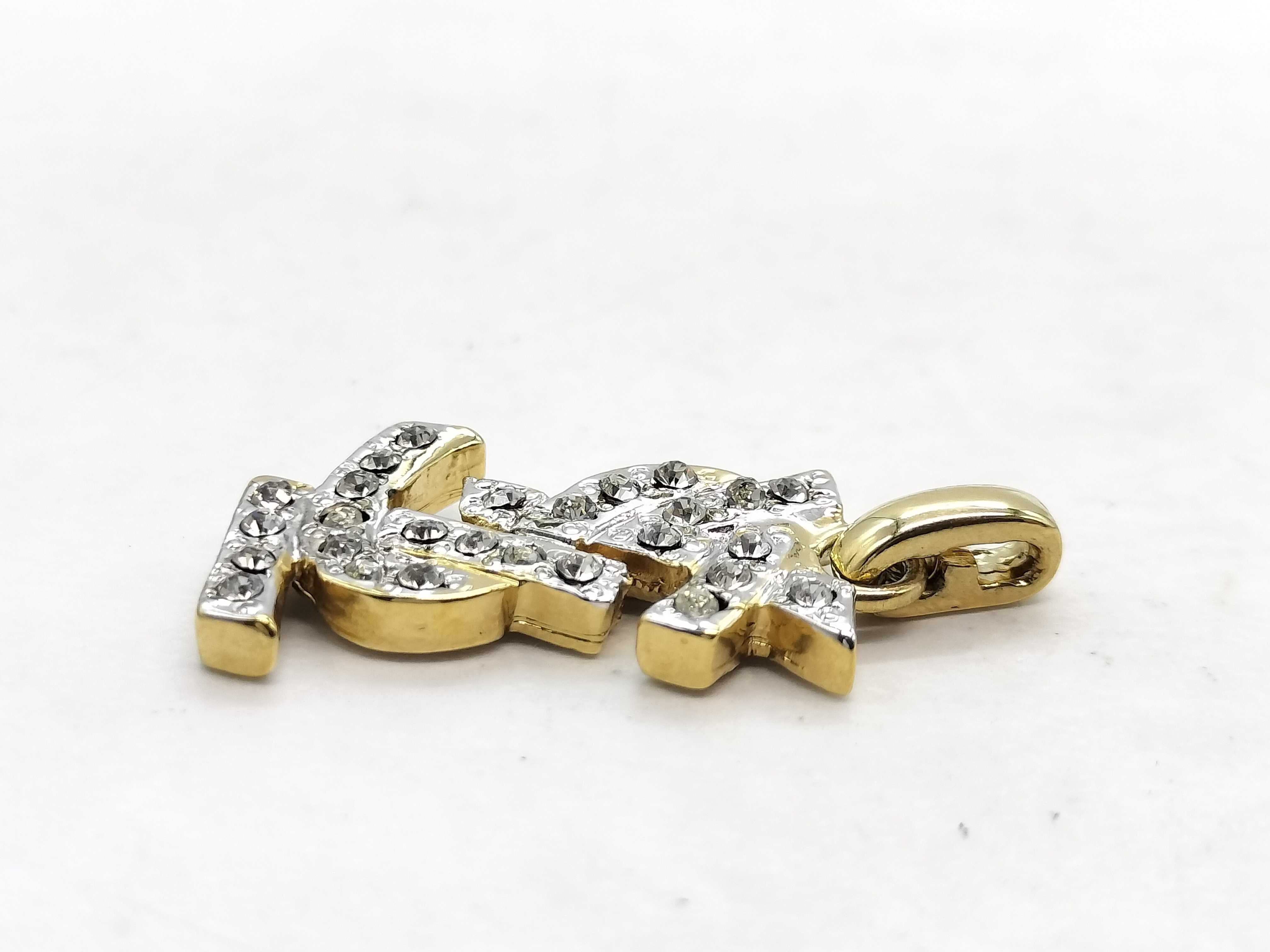 logo pendant top — view 2
