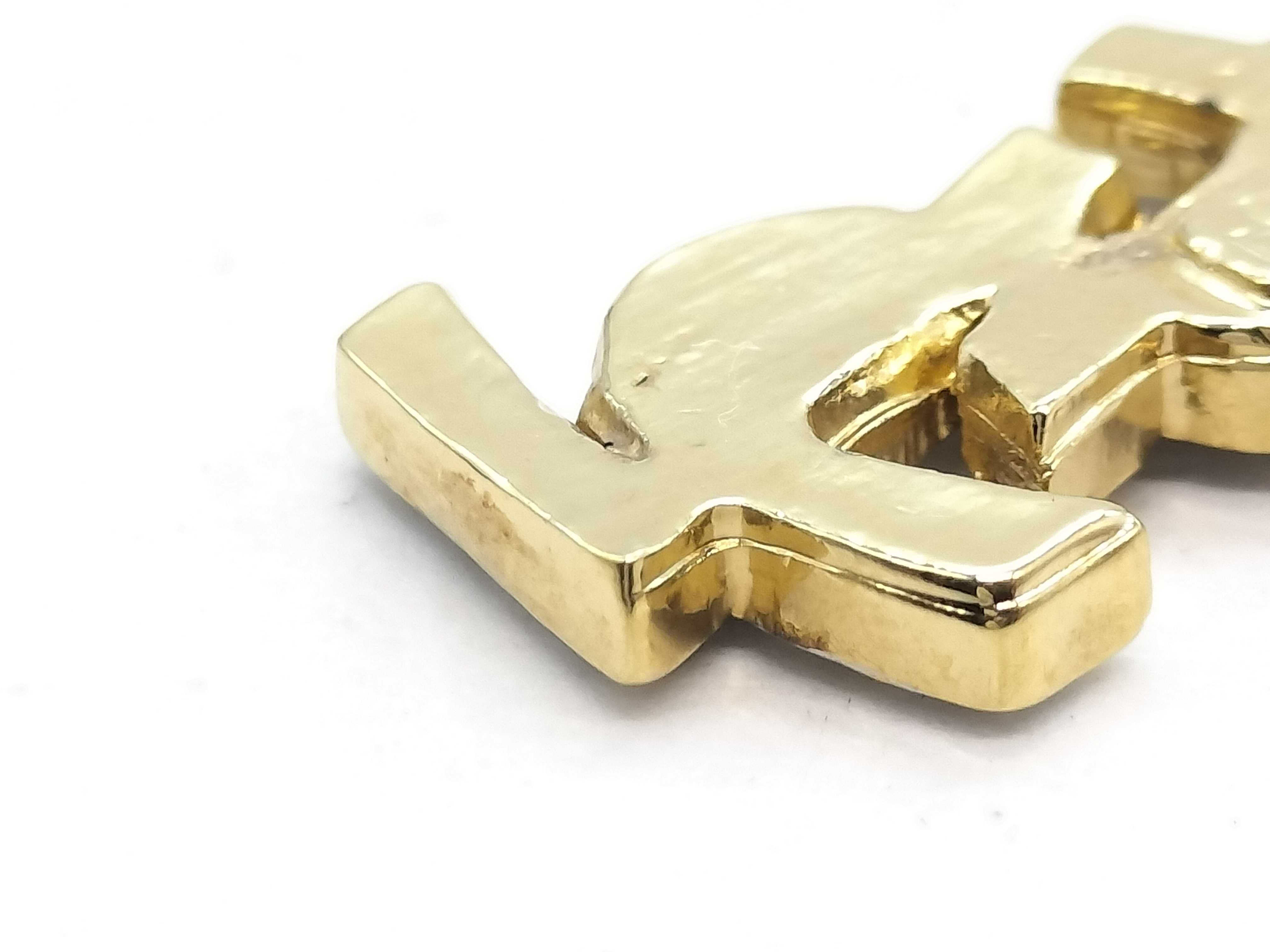 logo pendant top — view 7