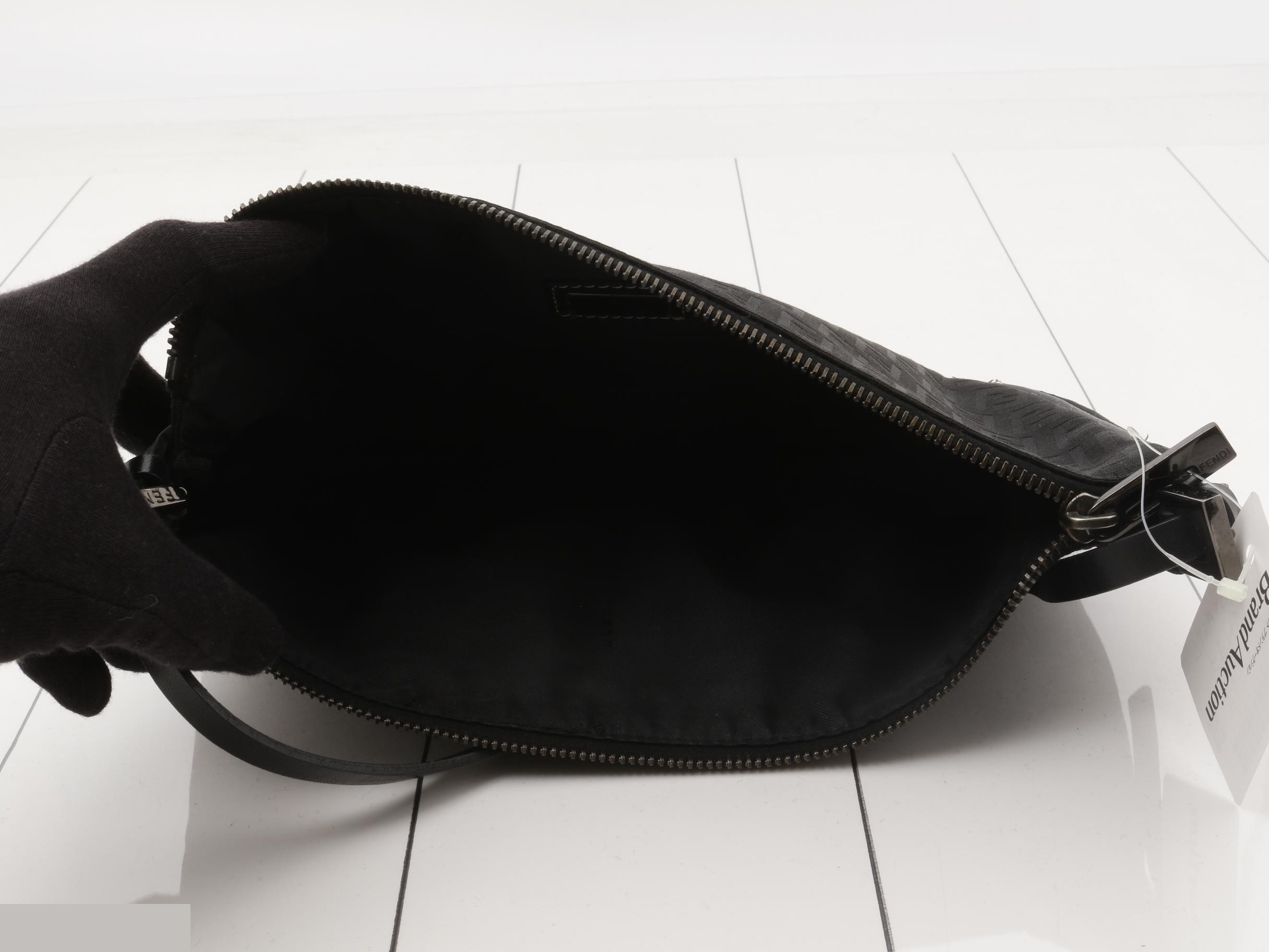 One-shoulder bag, black, W28 H13 D4 — view 4