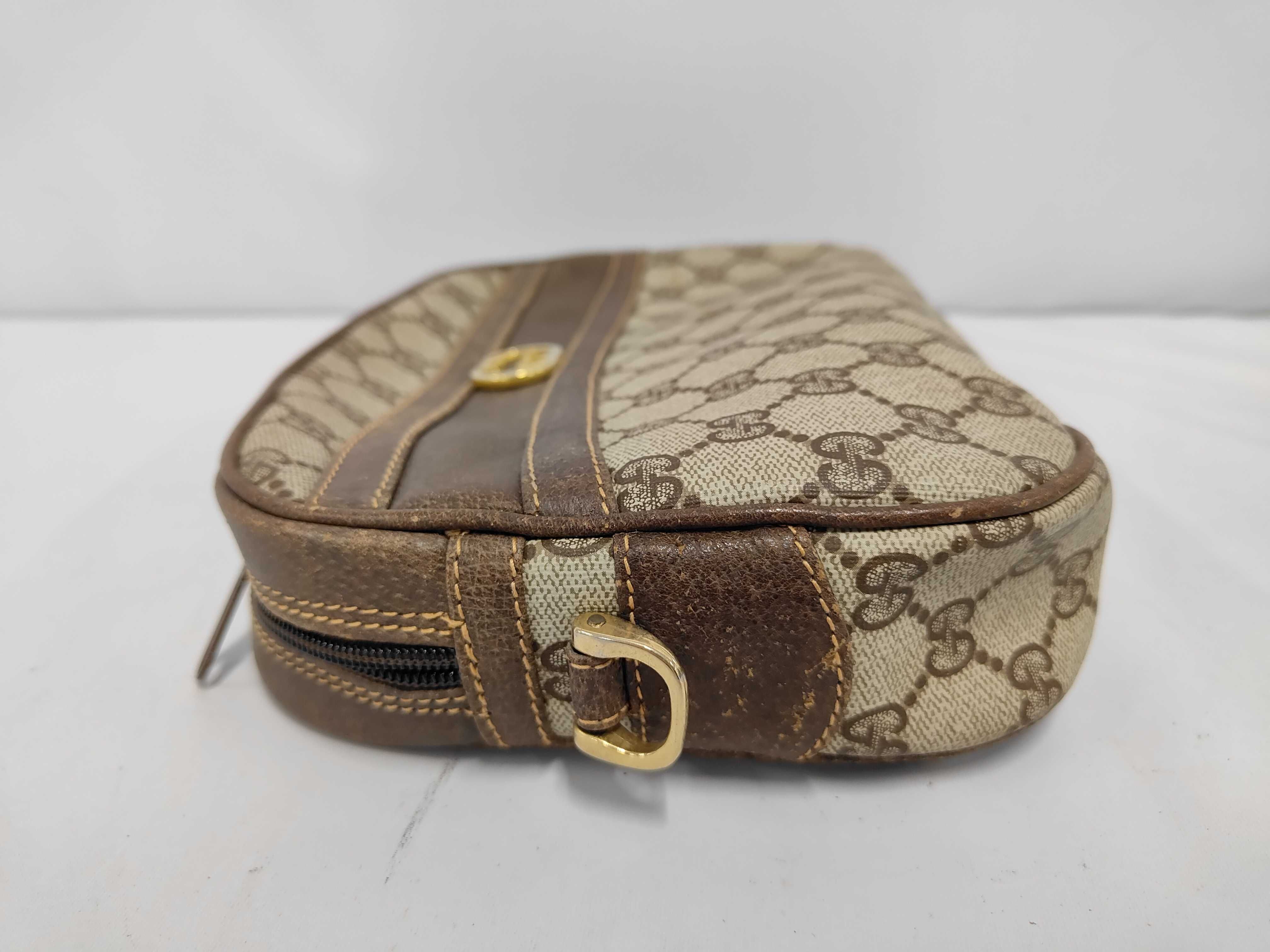 GG Supreme Shoulder Bag (Clutch Bag, Shoulder Strap Not Included) — view 11