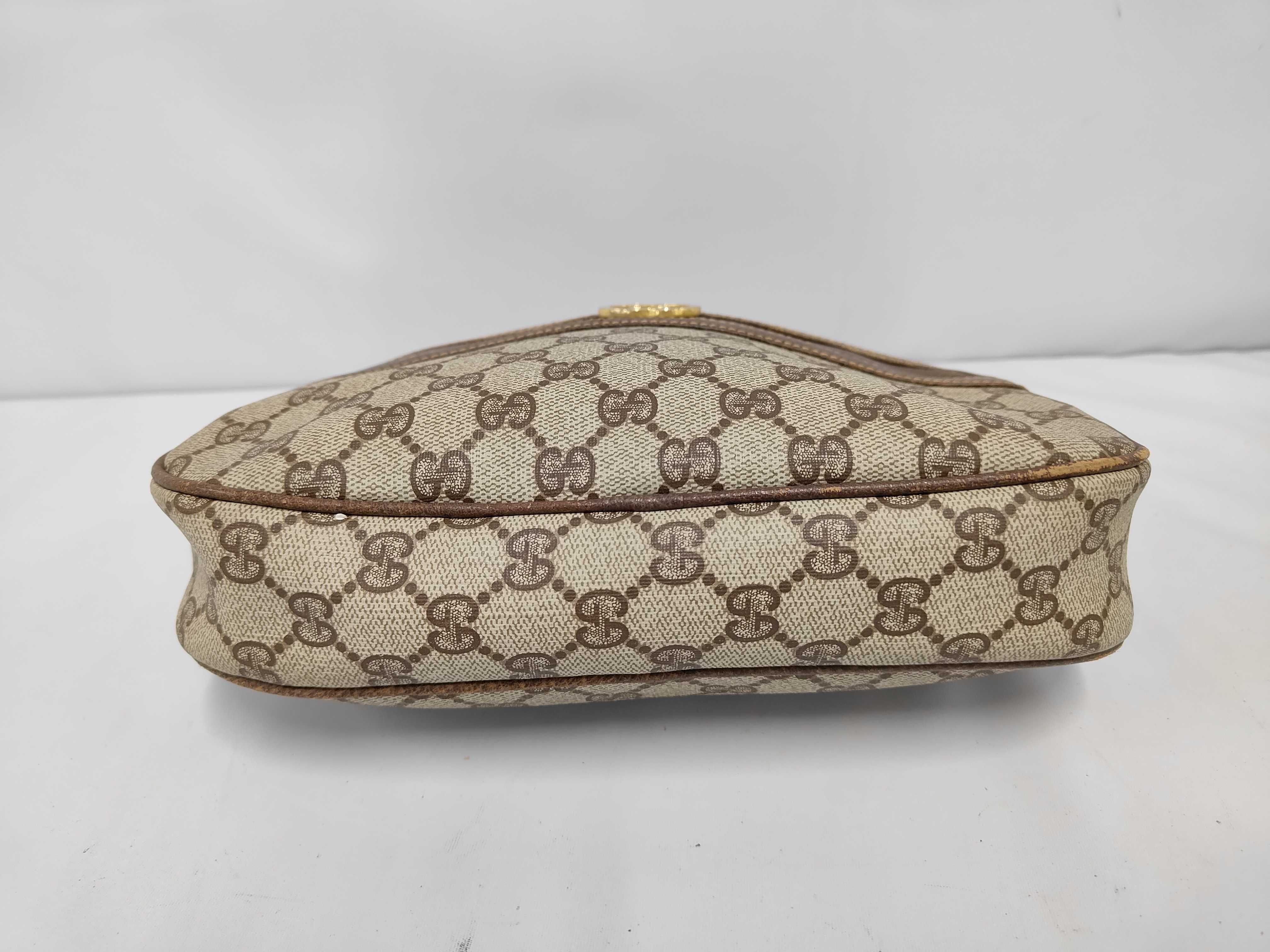GG Supreme Shoulder Bag (Clutch Bag, Shoulder Strap Not Included) — view 3