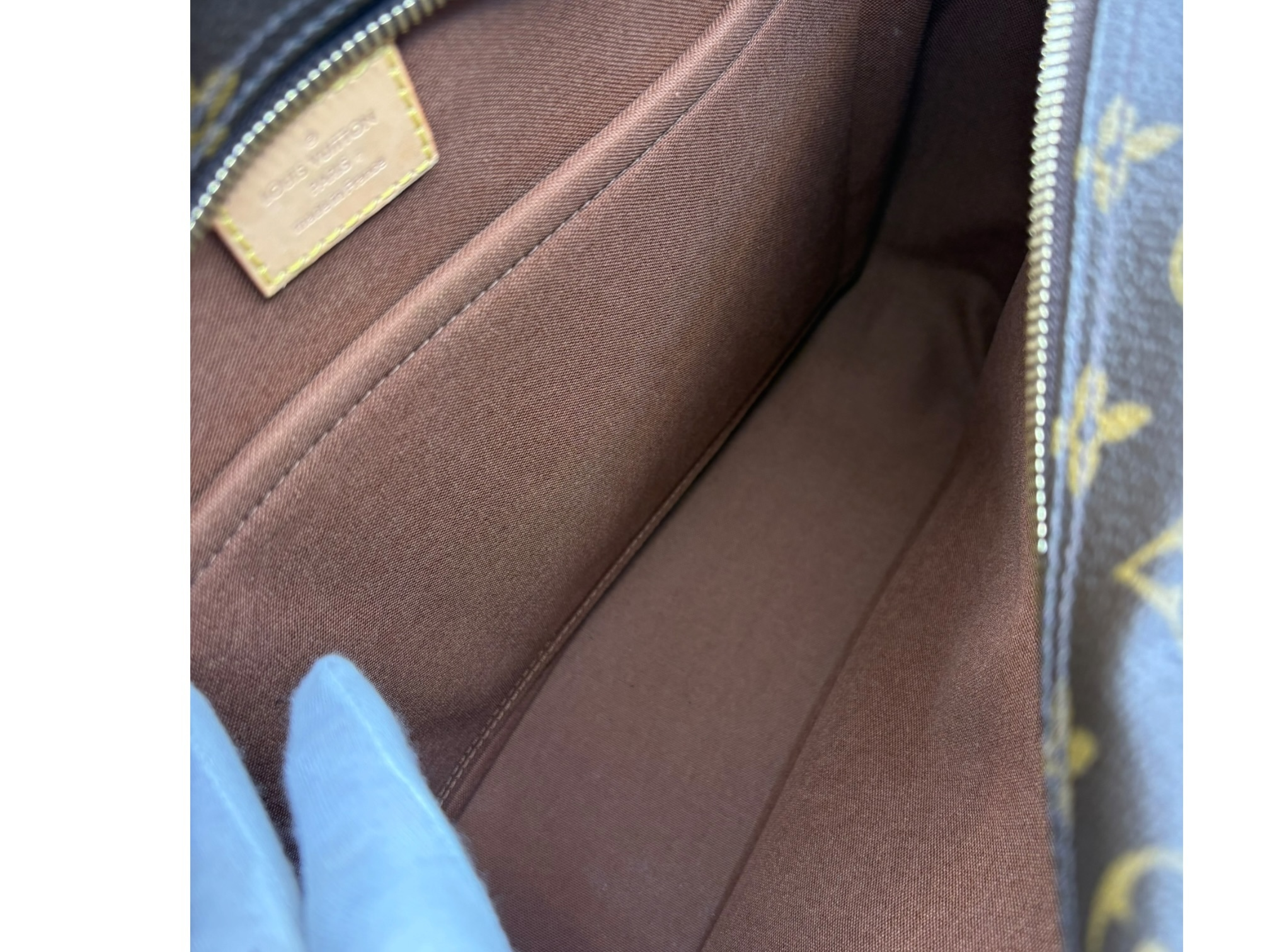 Monogram Icare M23252 Brown Handbag (Family Sale) — view 7
