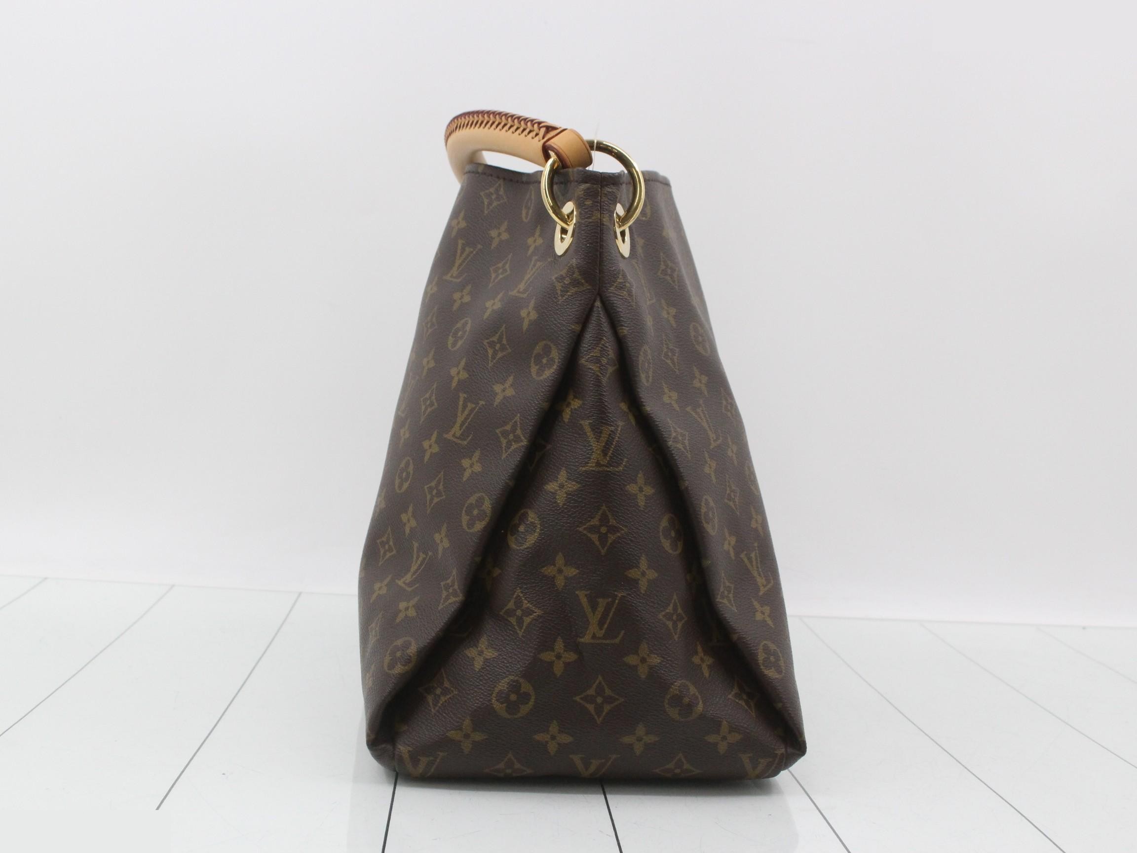 Monogram Artsy MM Shoulder Bag — view 4