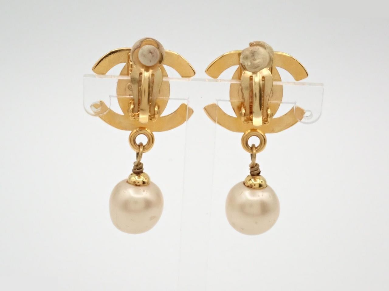 Pearl Earrings, Gold, 96A — view 2