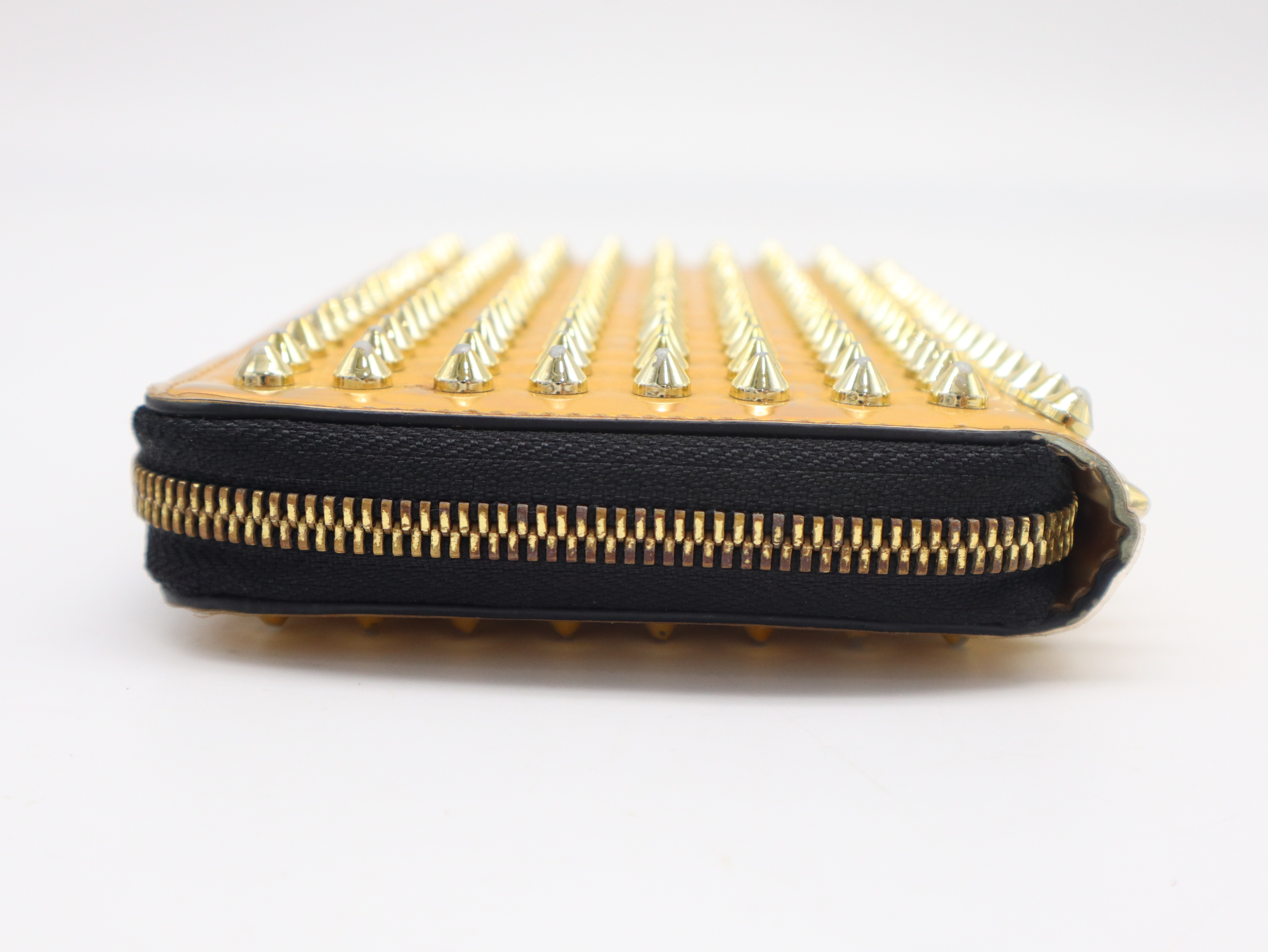 Panettone wallet with studs, gold finish. — view 5