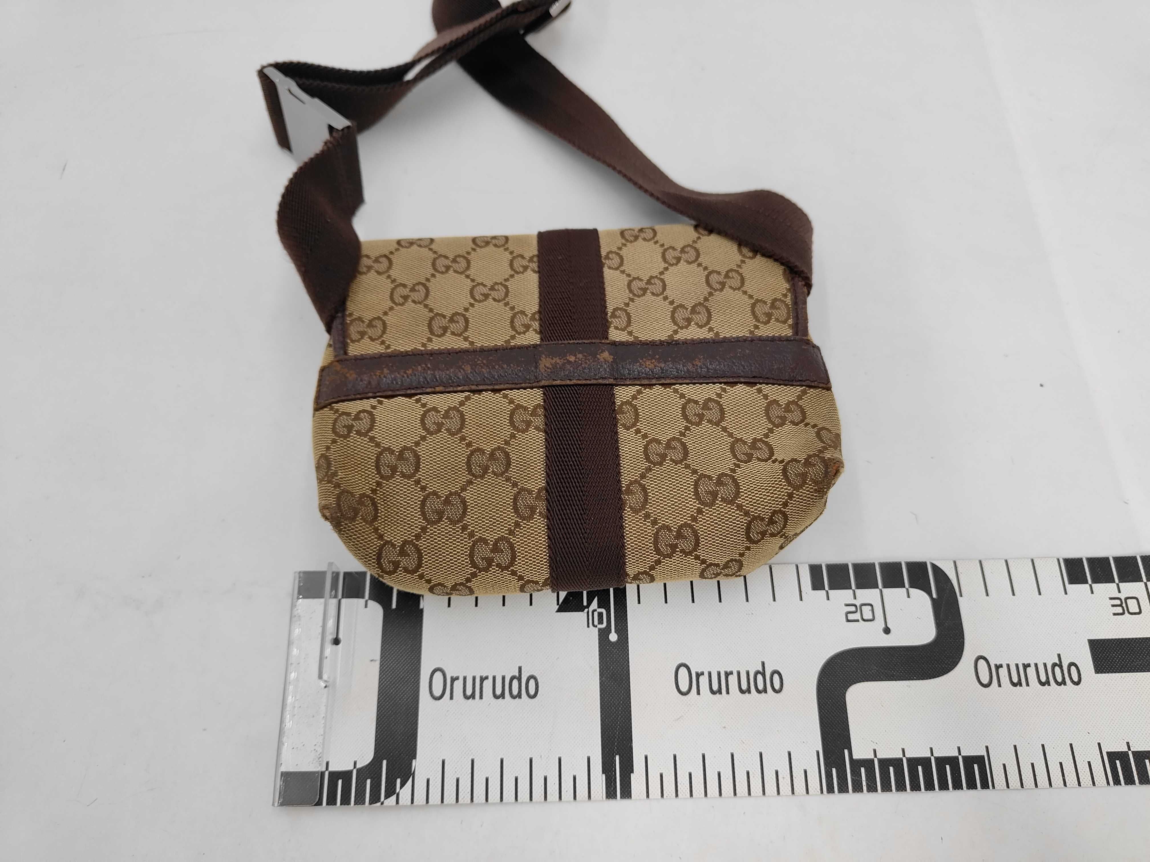 GG Canvas Shoulder Bag — view 2