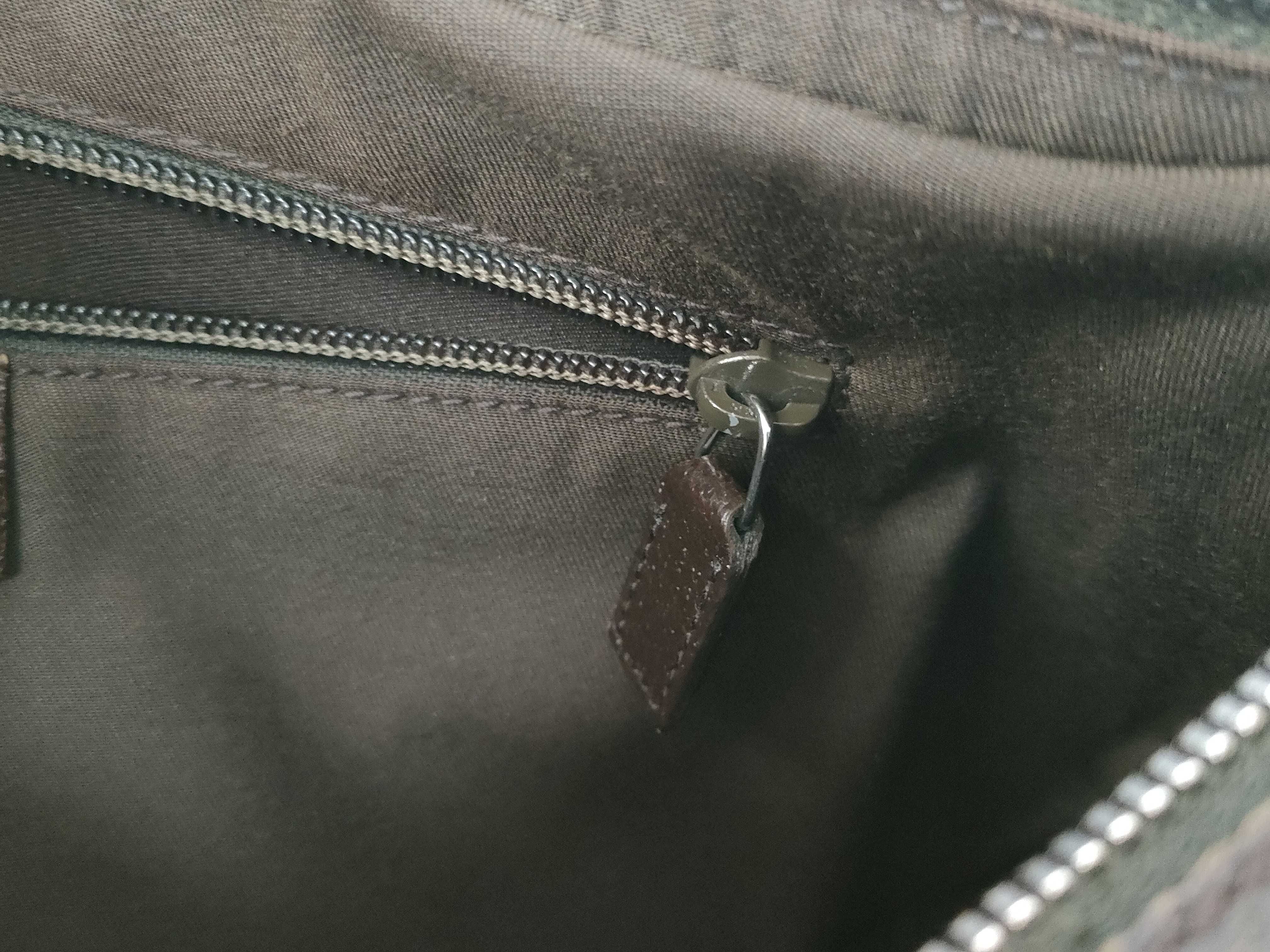 GG Canvas Shoulder Bag — view 13
