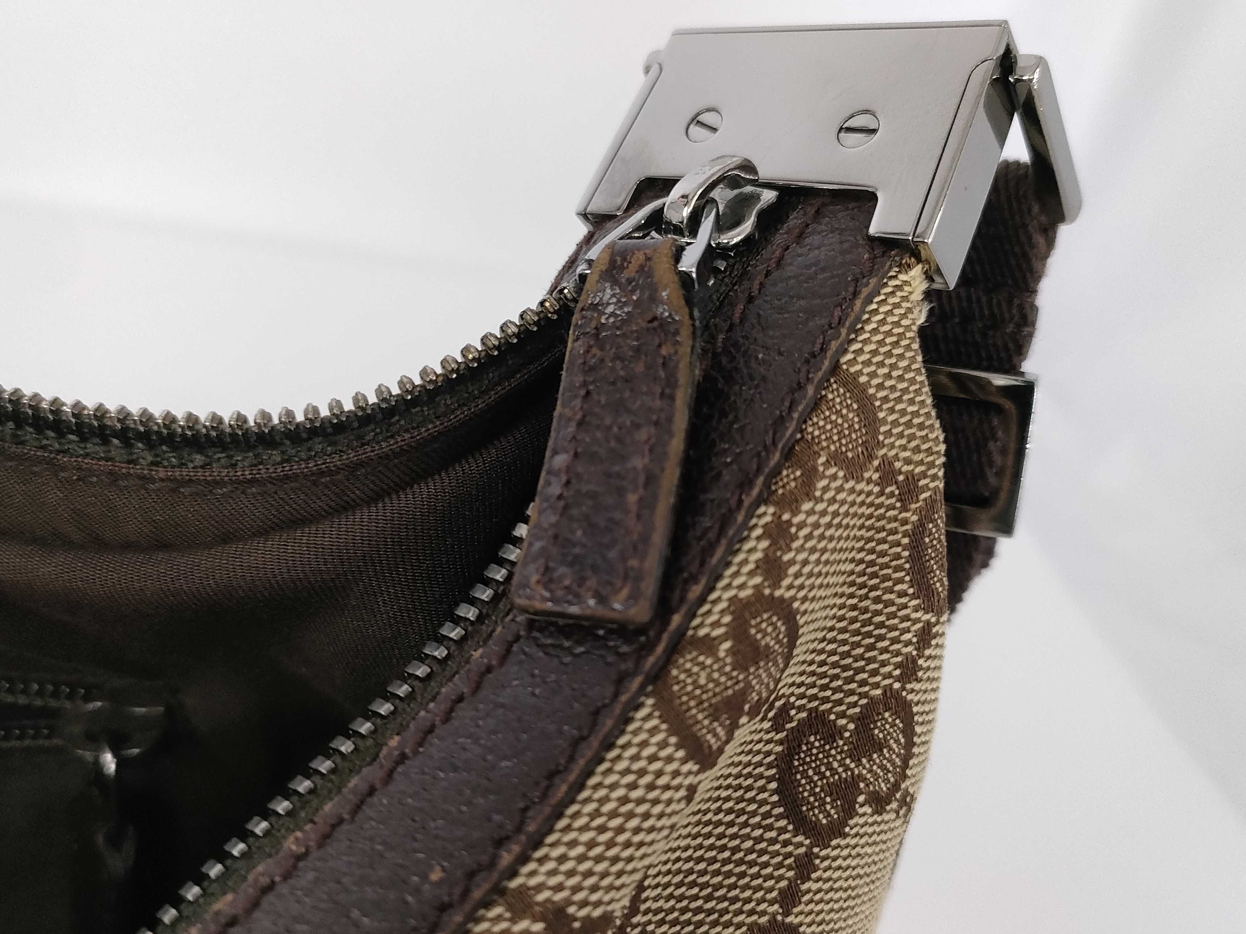 GG Canvas Shoulder Bag — view 14