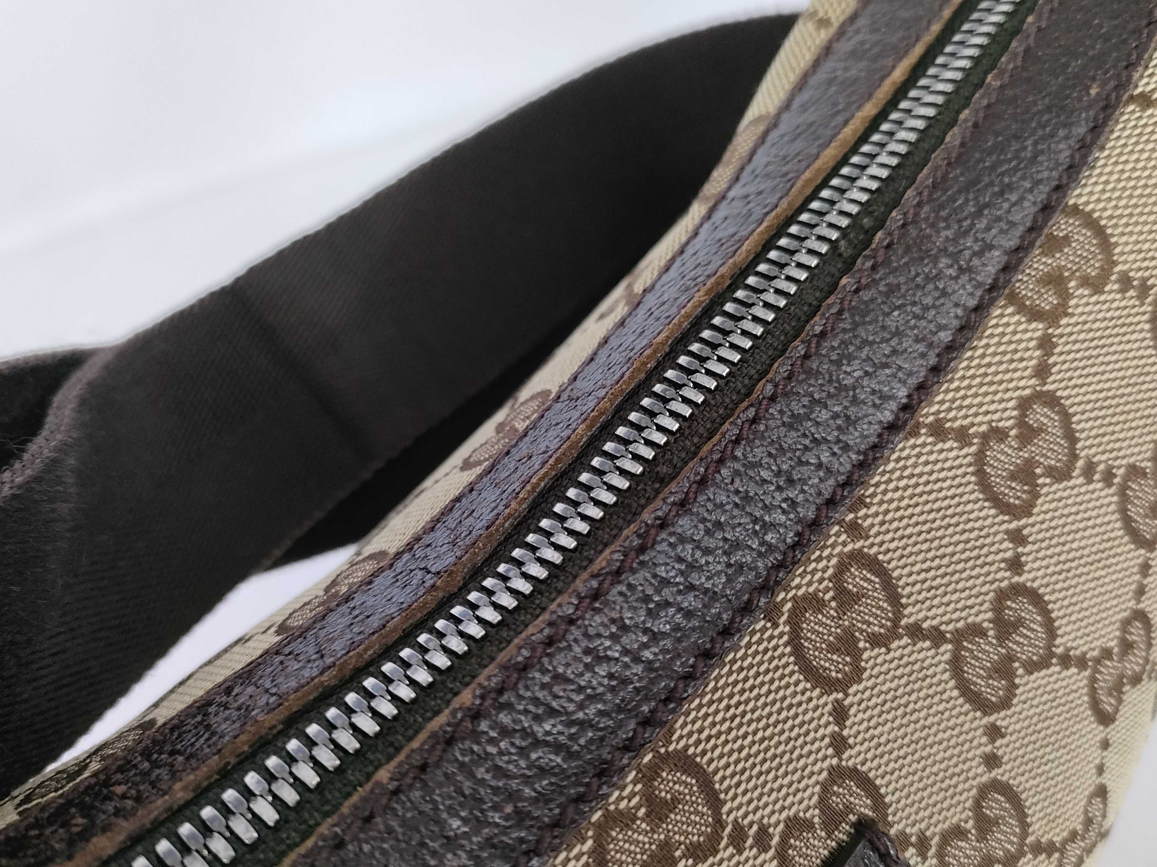 GG Canvas Shoulder Bag — view 8
