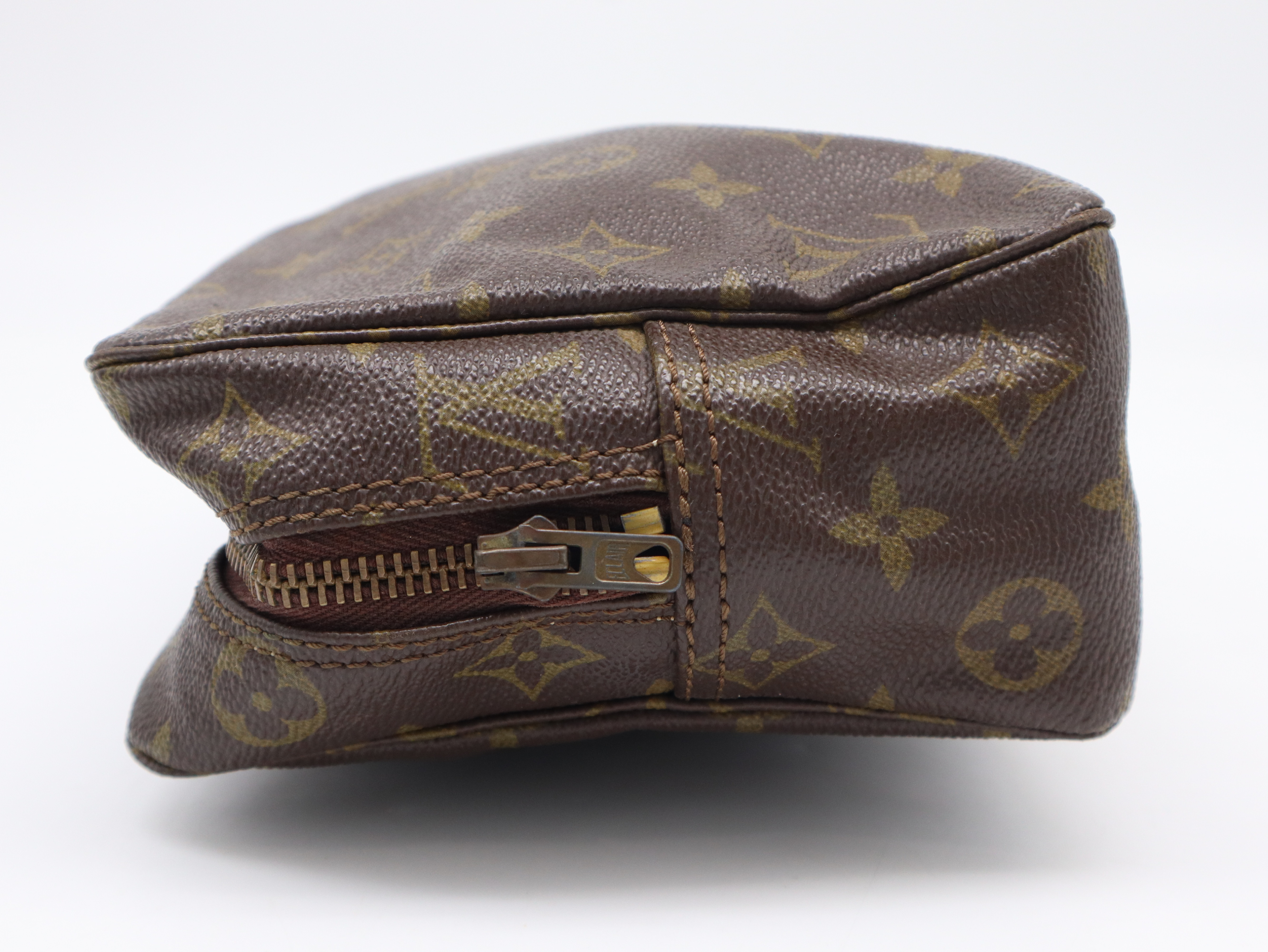 M47522 Monogram Trousses Toilette 28 Second Bag — view 3