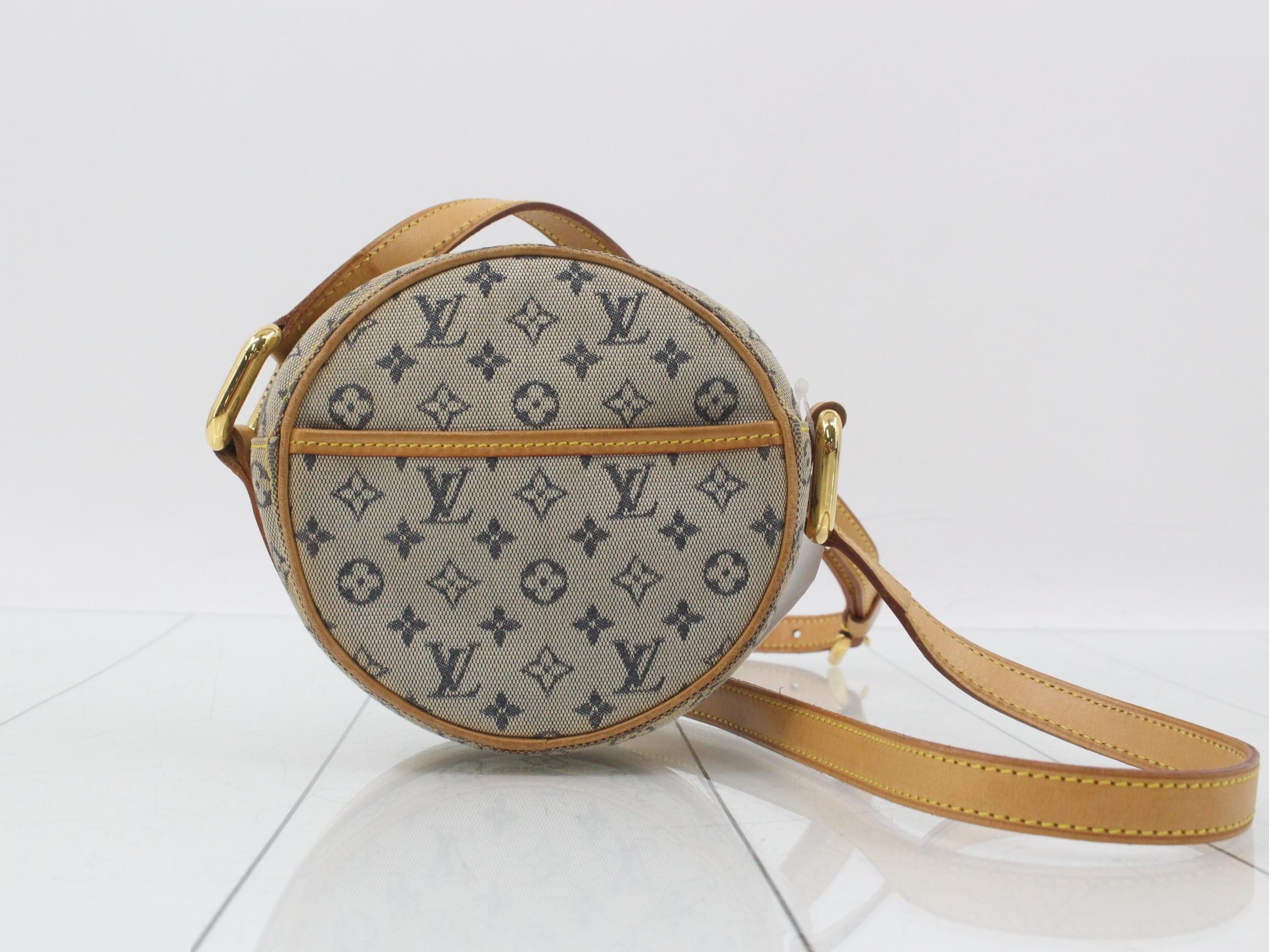 Jeanne PM Shoulder Bag M92001