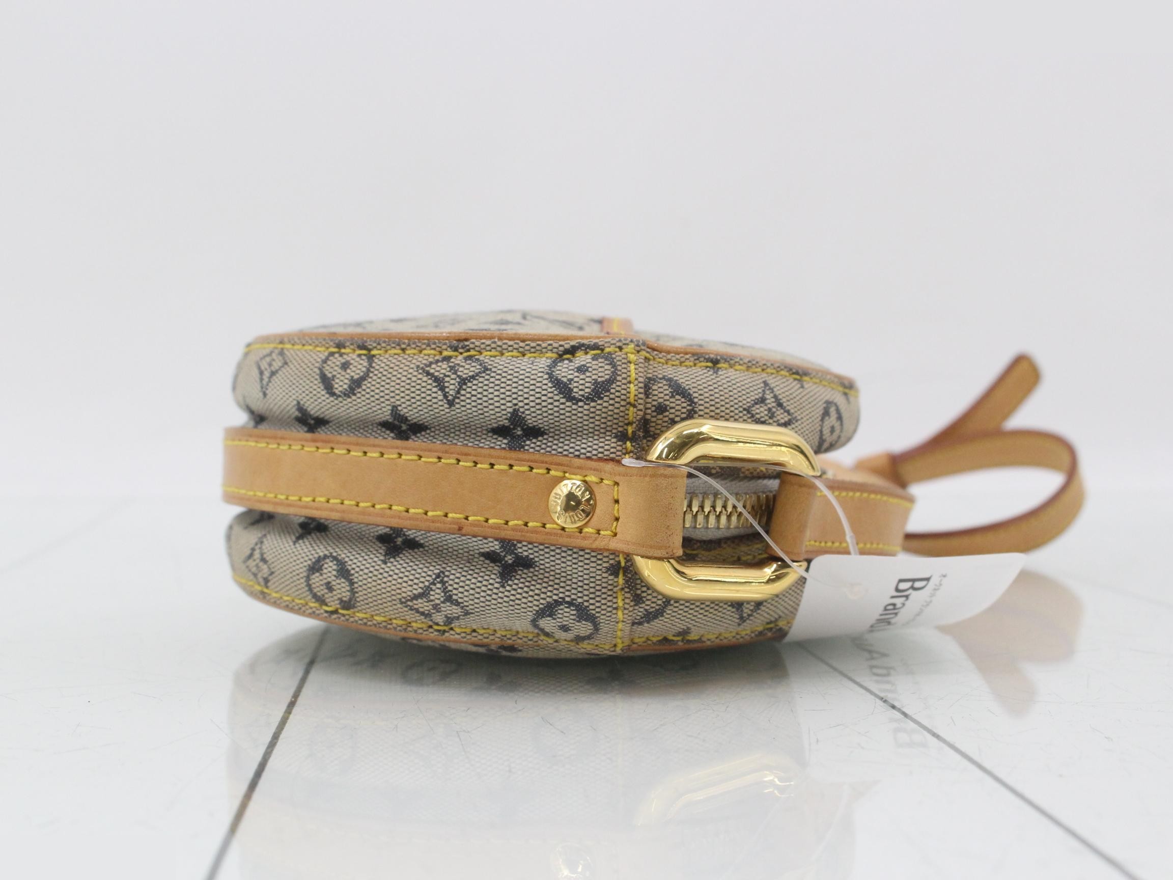 Jeanne PM Shoulder Bag M92001 — view 3