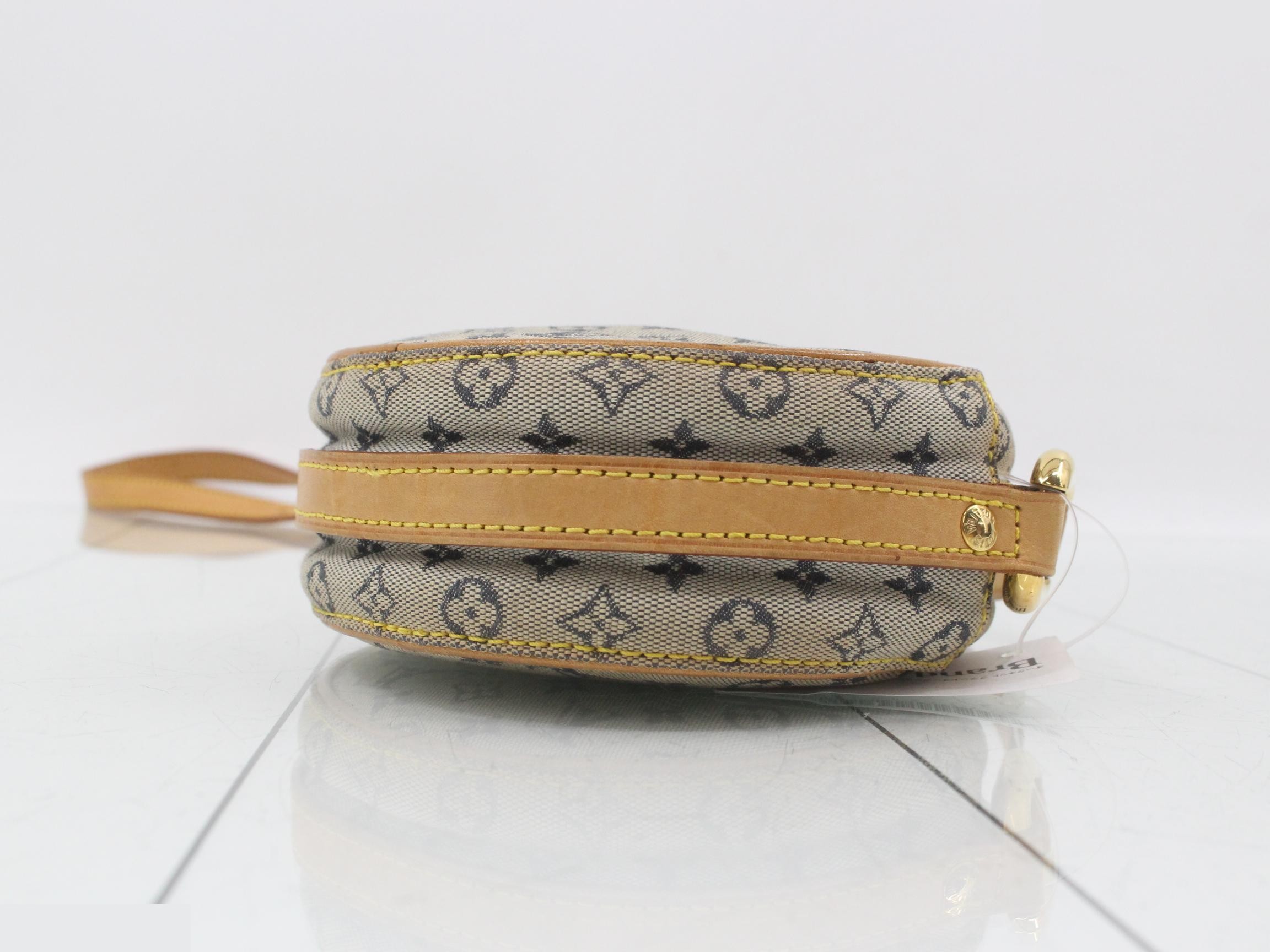 Jeanne PM Shoulder Bag M92001 — view 6