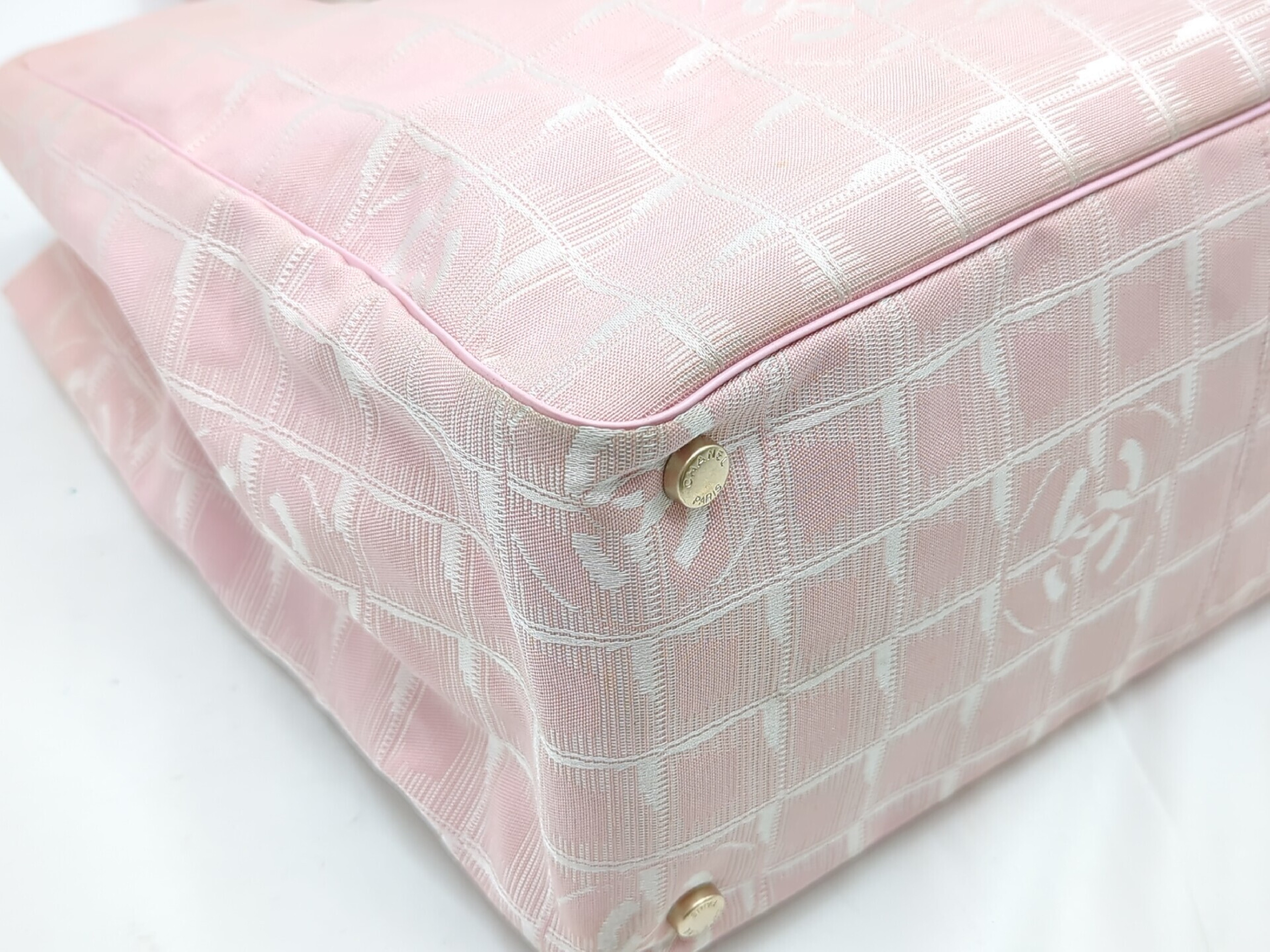New Travel Line Tote, Pink, Series 9 Tote Bag — view 3