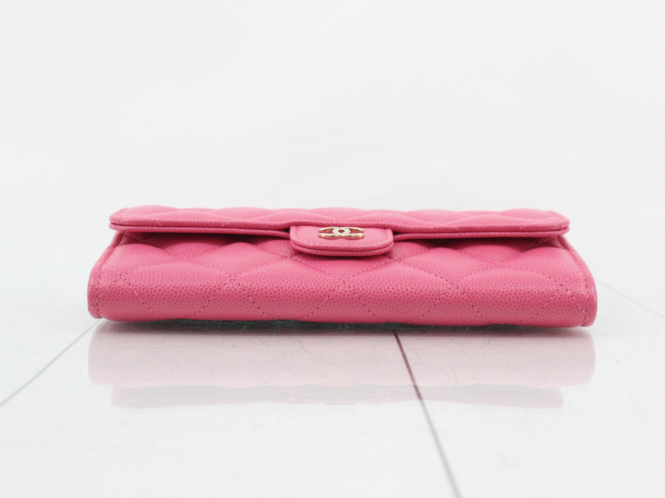 Matelassé Pink Caviar Leather Wallet — view 3