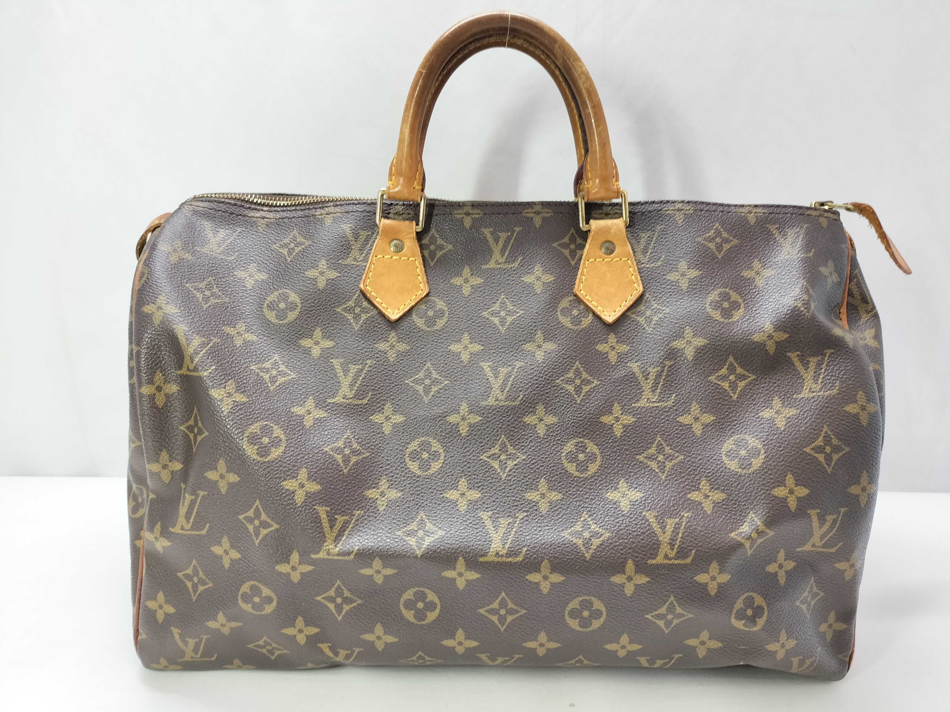 Monogram Louis Vuitton Speedy 40 Handbag