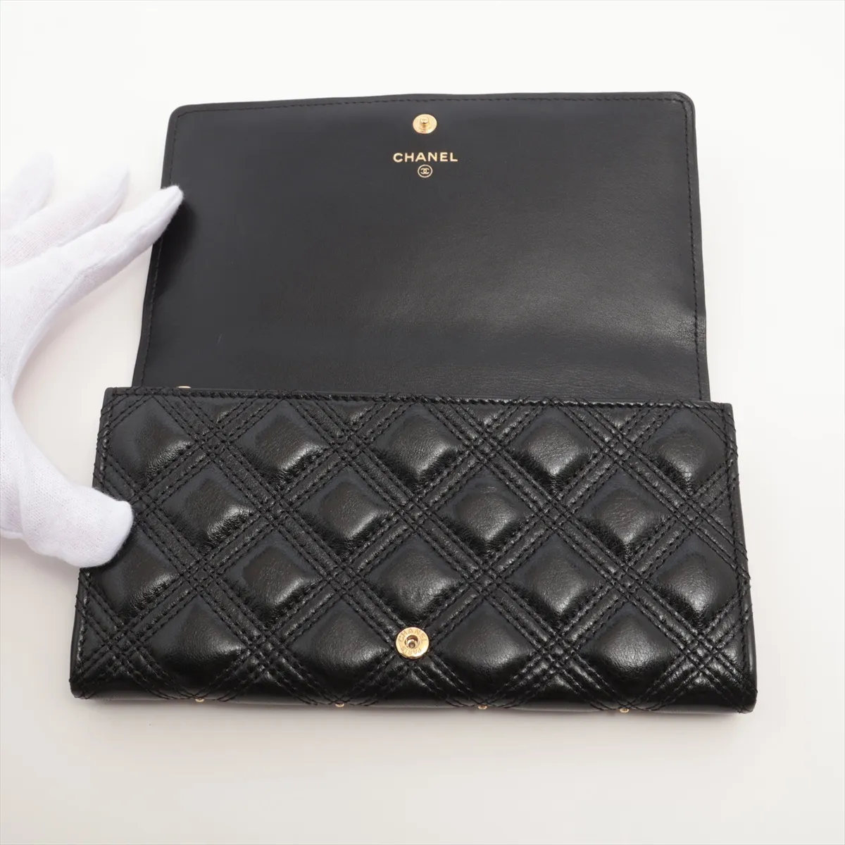 Matelassé Lambskin Long Wallet, Black with Gold Hardware, 26468240, Studs — view 3