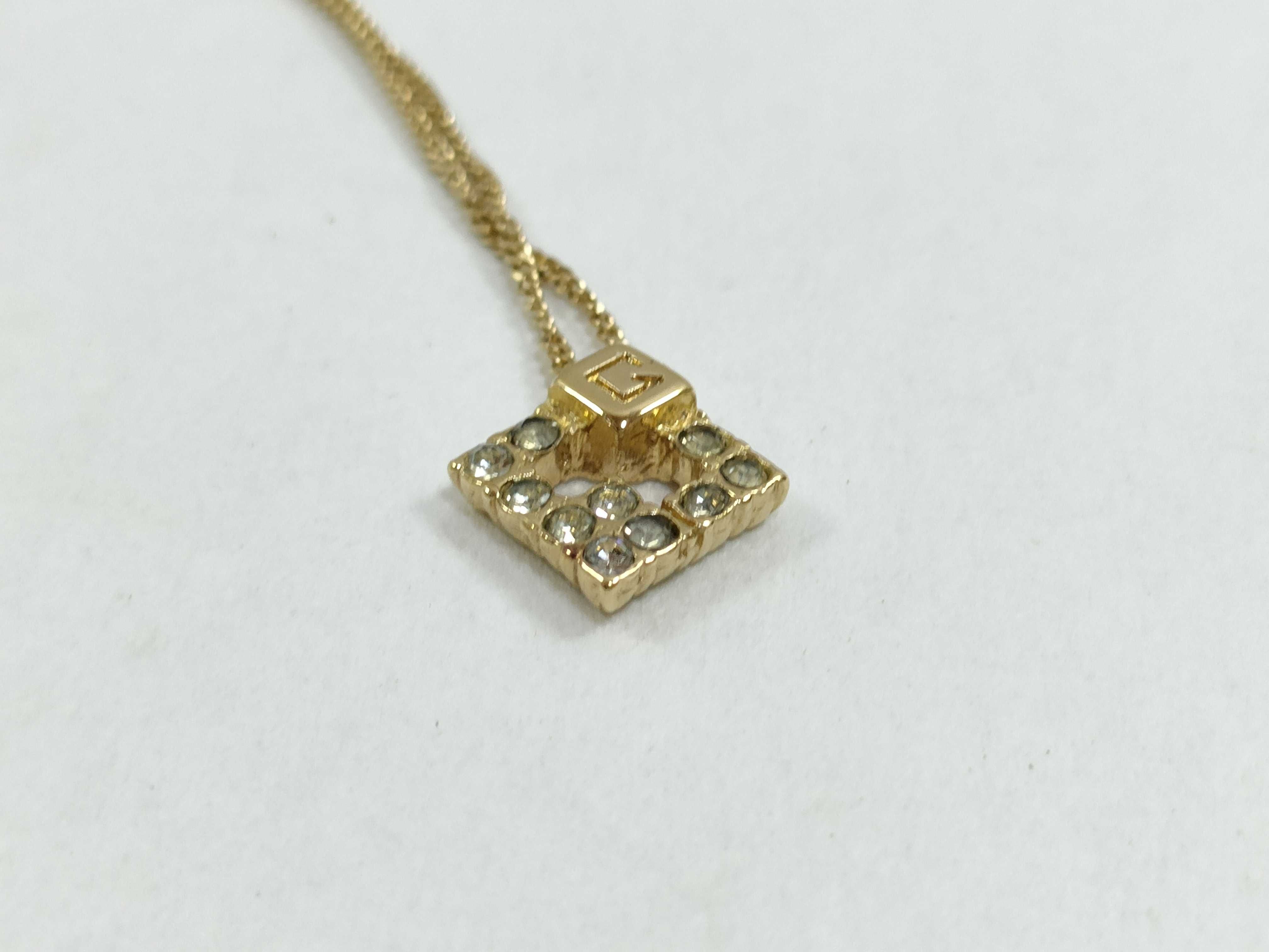 necklace — view 5