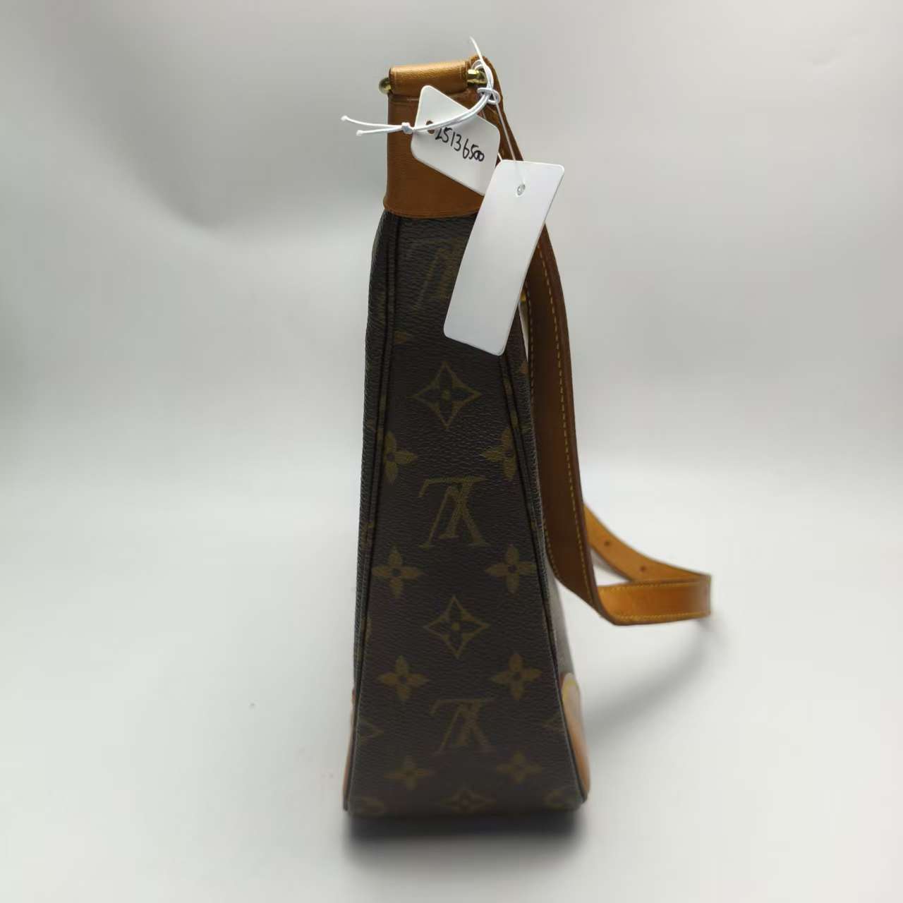 【*Shipped from: China*】LOUIS VUITTON Boulogne PU Shoulder Bag — view 4