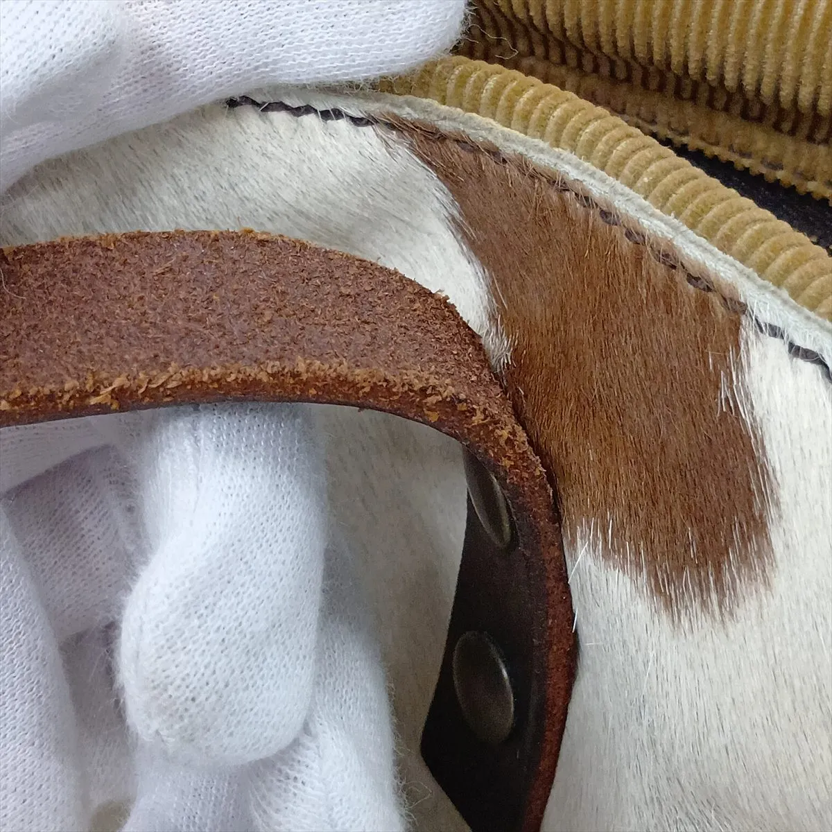 calfskin x leather shoulder bag, white x brown — view 15