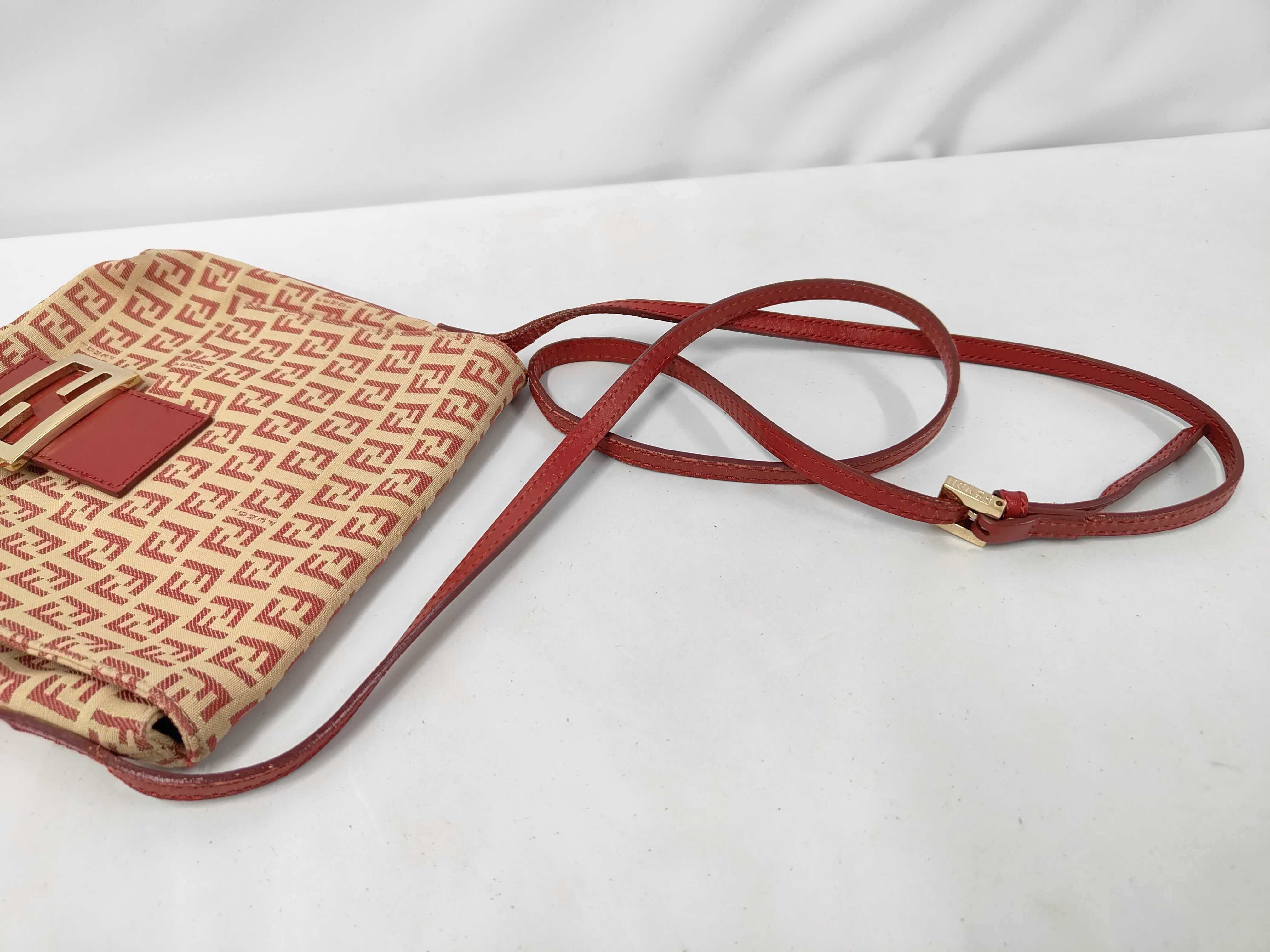 Mamma Shoulder Bag — view 5