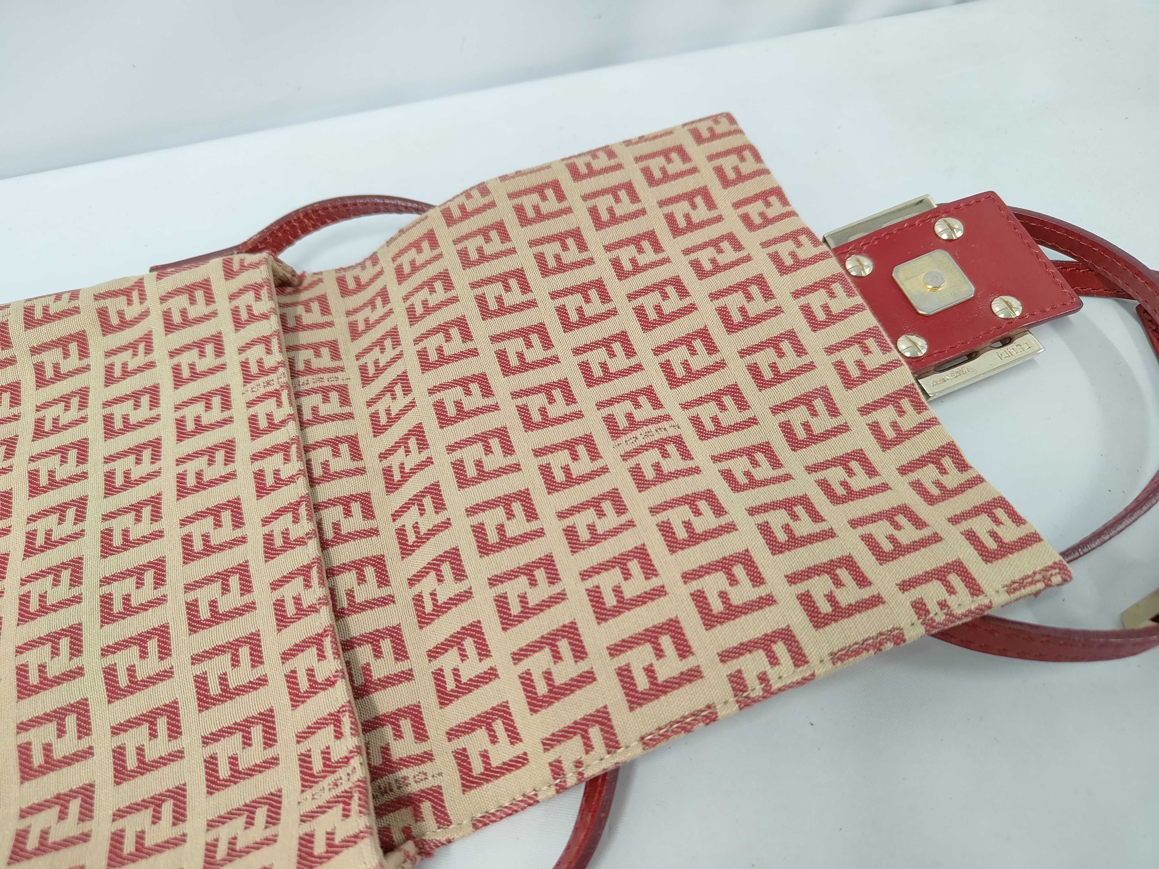 Mamma Shoulder Bag — view 8