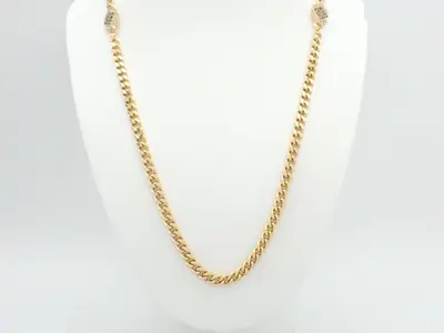 Other lines: Precious metals, necklaces, pendants, chains approximately 90cm long.