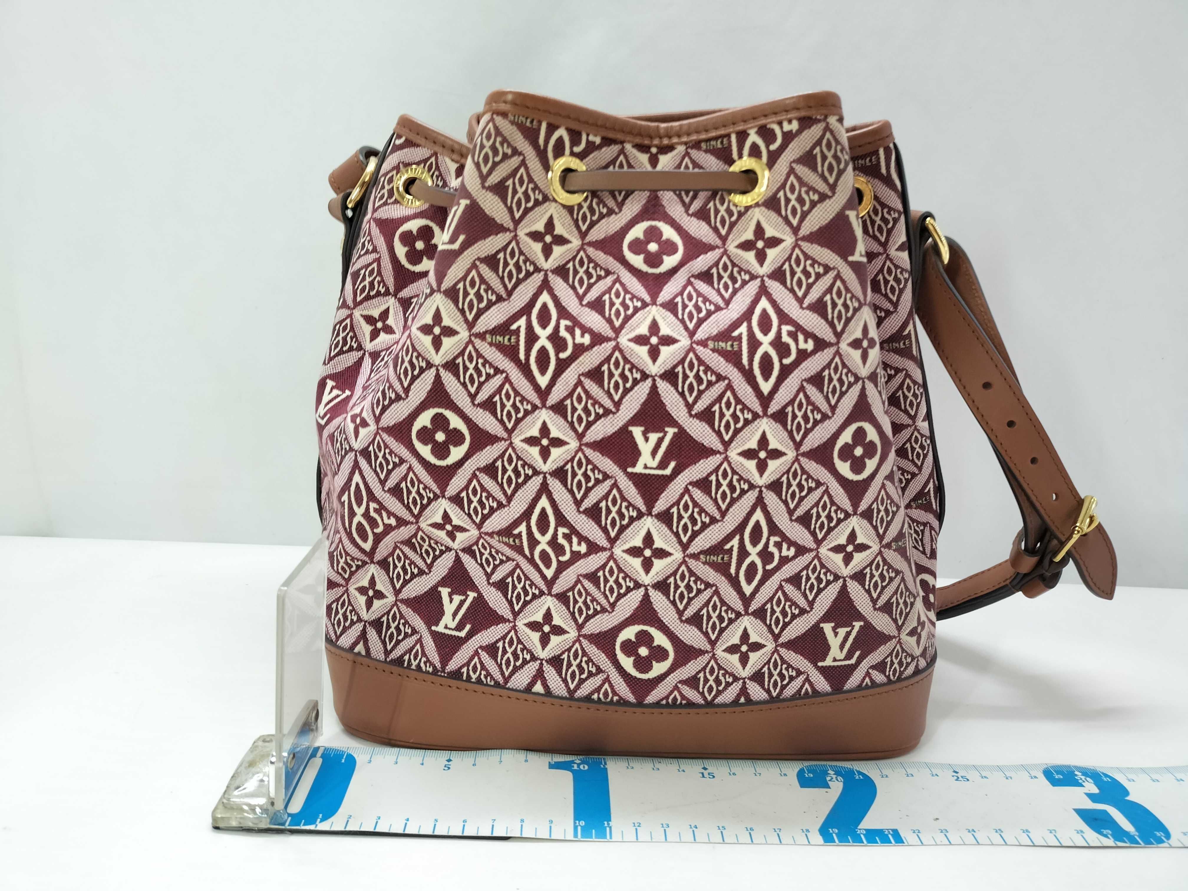 1854 Bucket Shoulder Bag (Shoulder Bag) — view 2