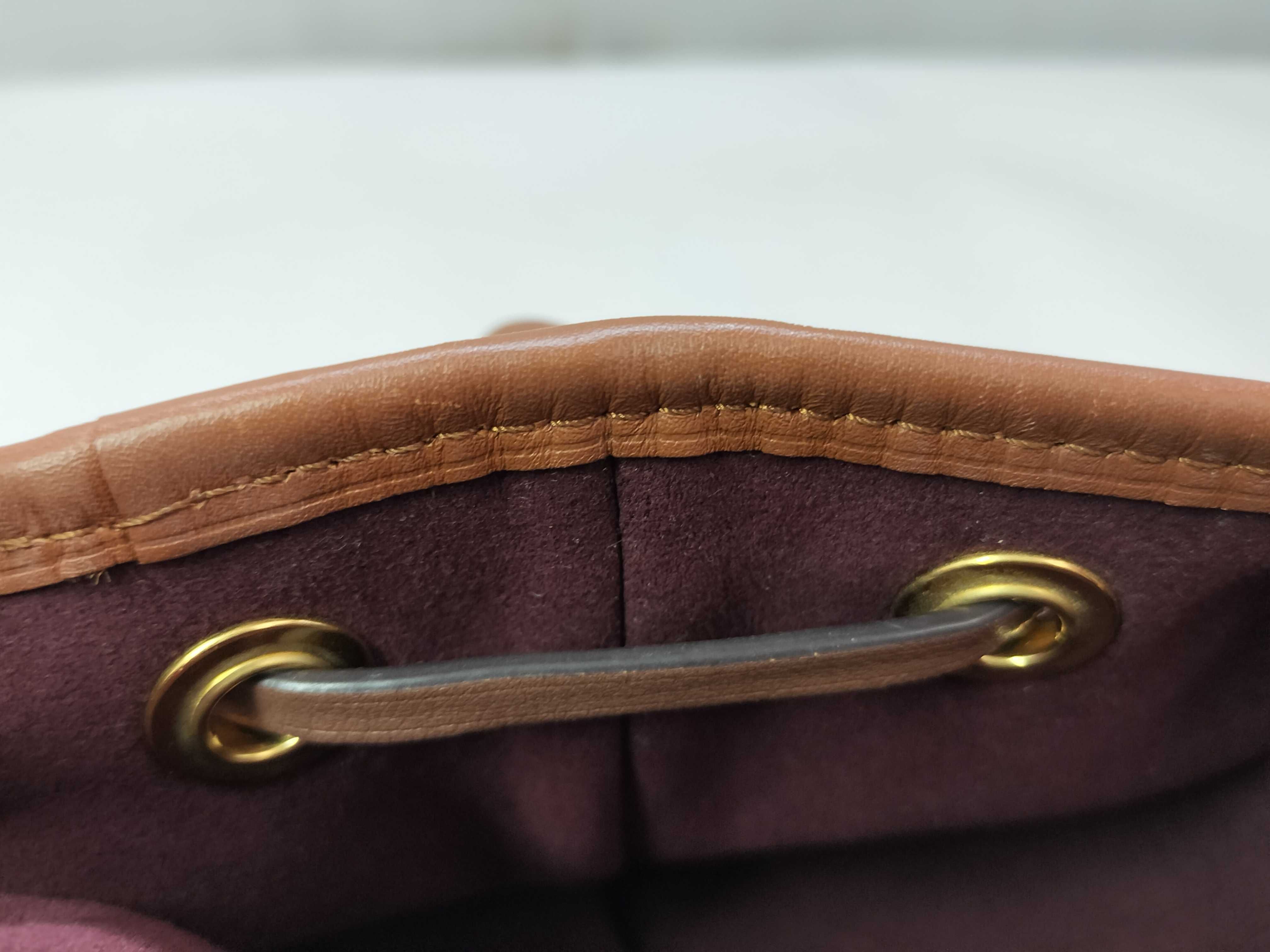 1854 Bucket Shoulder Bag (Shoulder Bag) — view 11