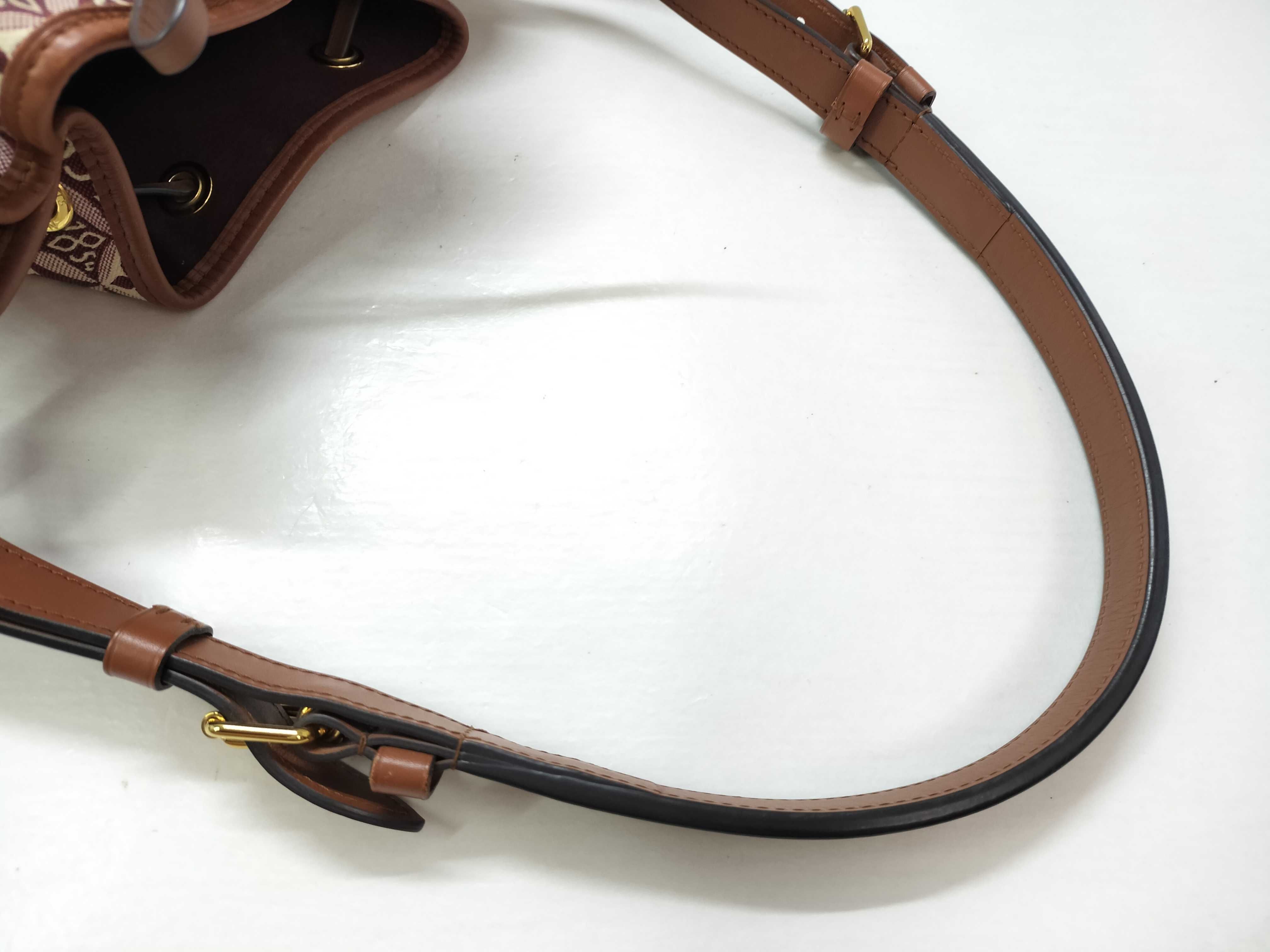 1854 Bucket Shoulder Bag (Shoulder Bag) — view 3