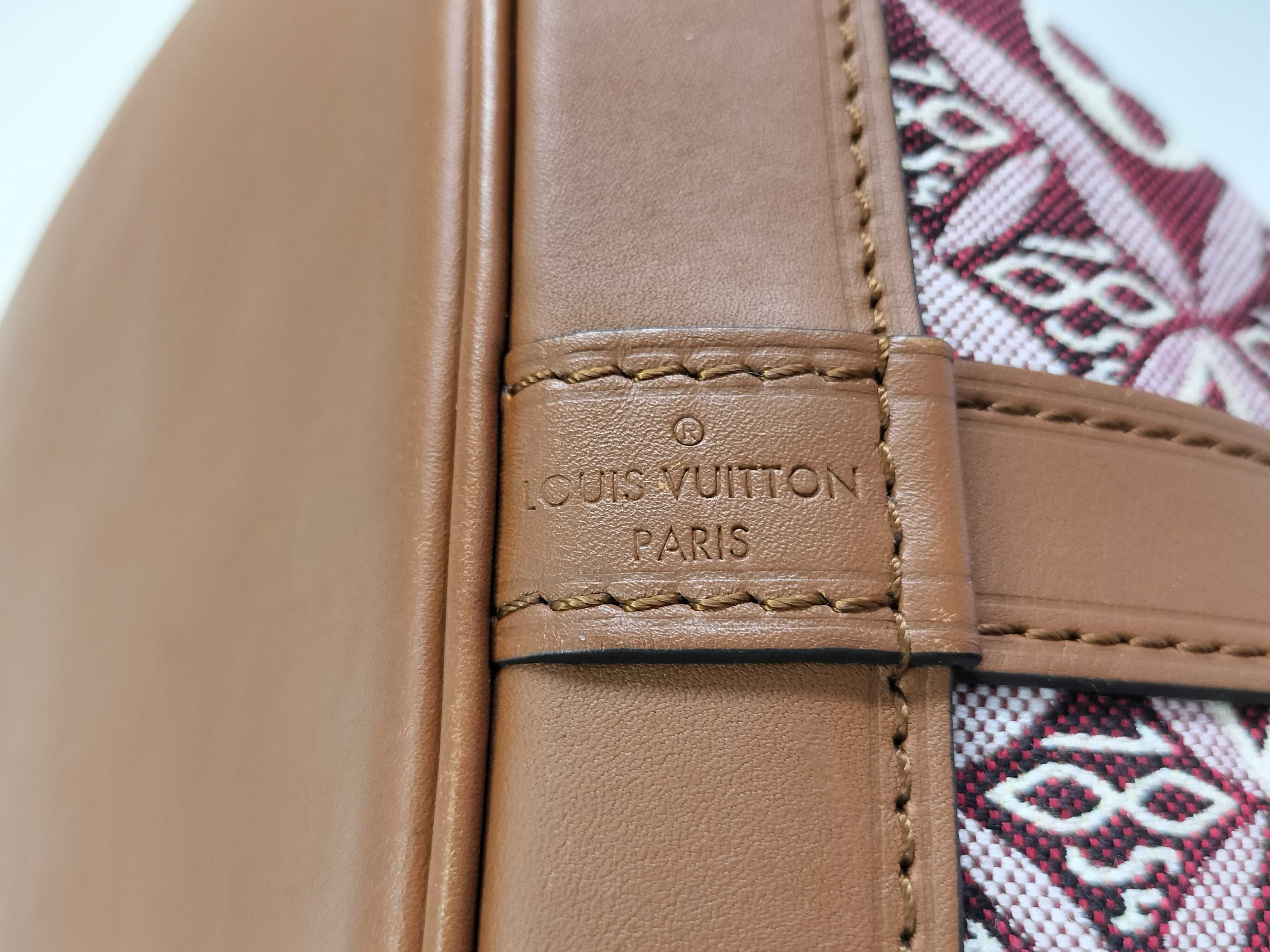 1854 Bucket Shoulder Bag (Shoulder Bag) — view 8