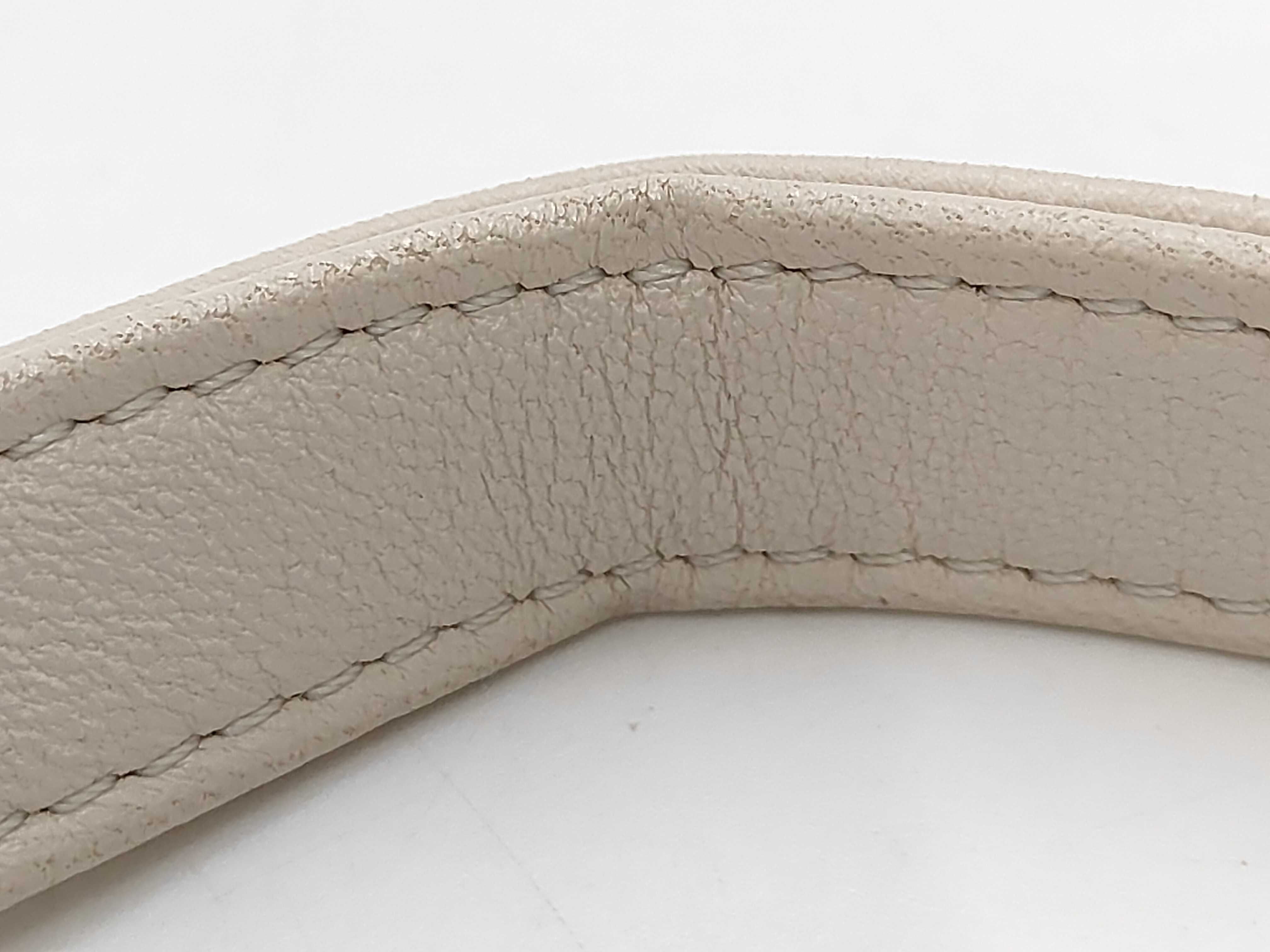 Mini Matelasse Chain Shoulder White Shoulder Bag — view 7