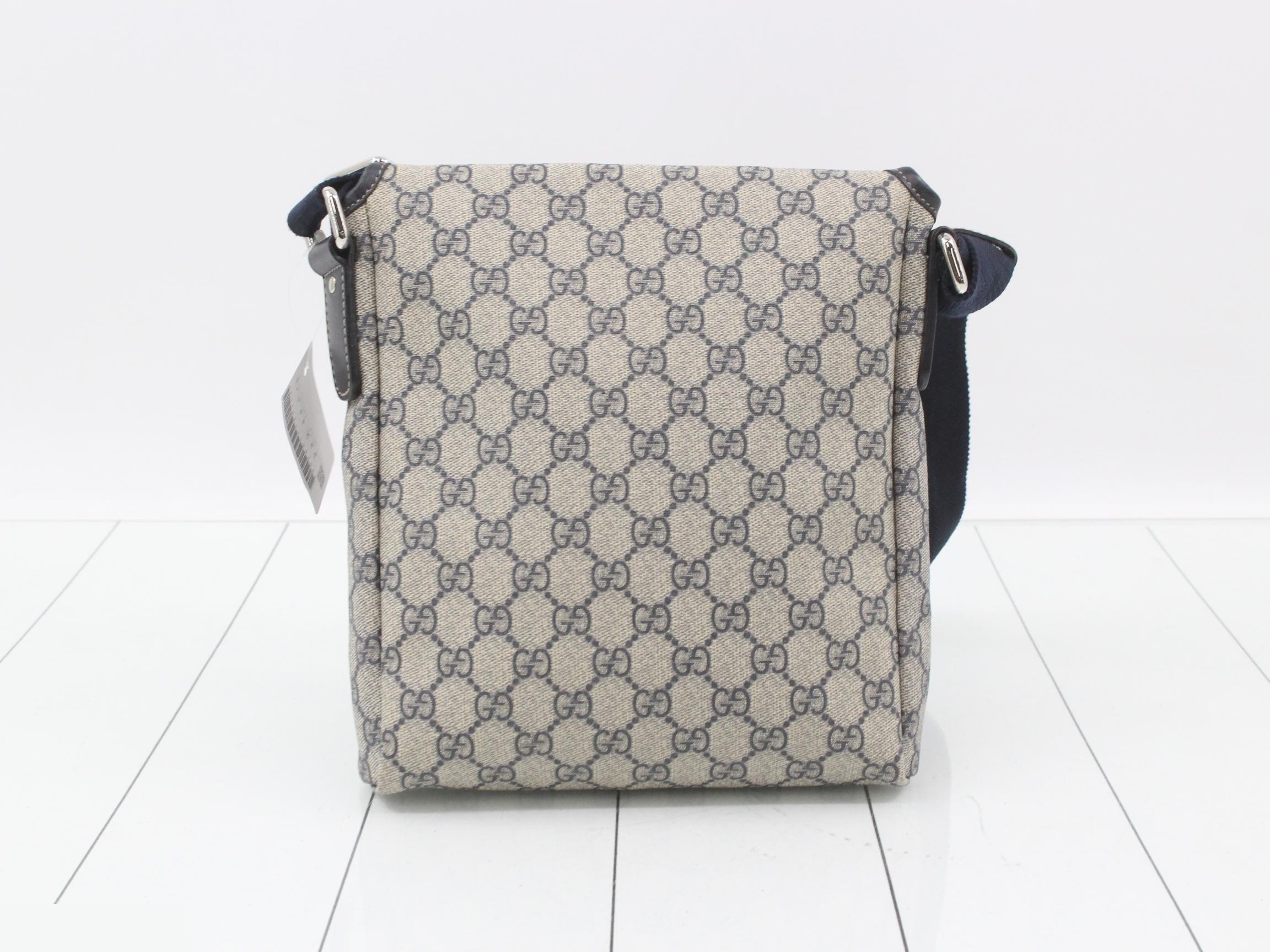 Shoulder bag GG Supreme PVC 223666 — view 2