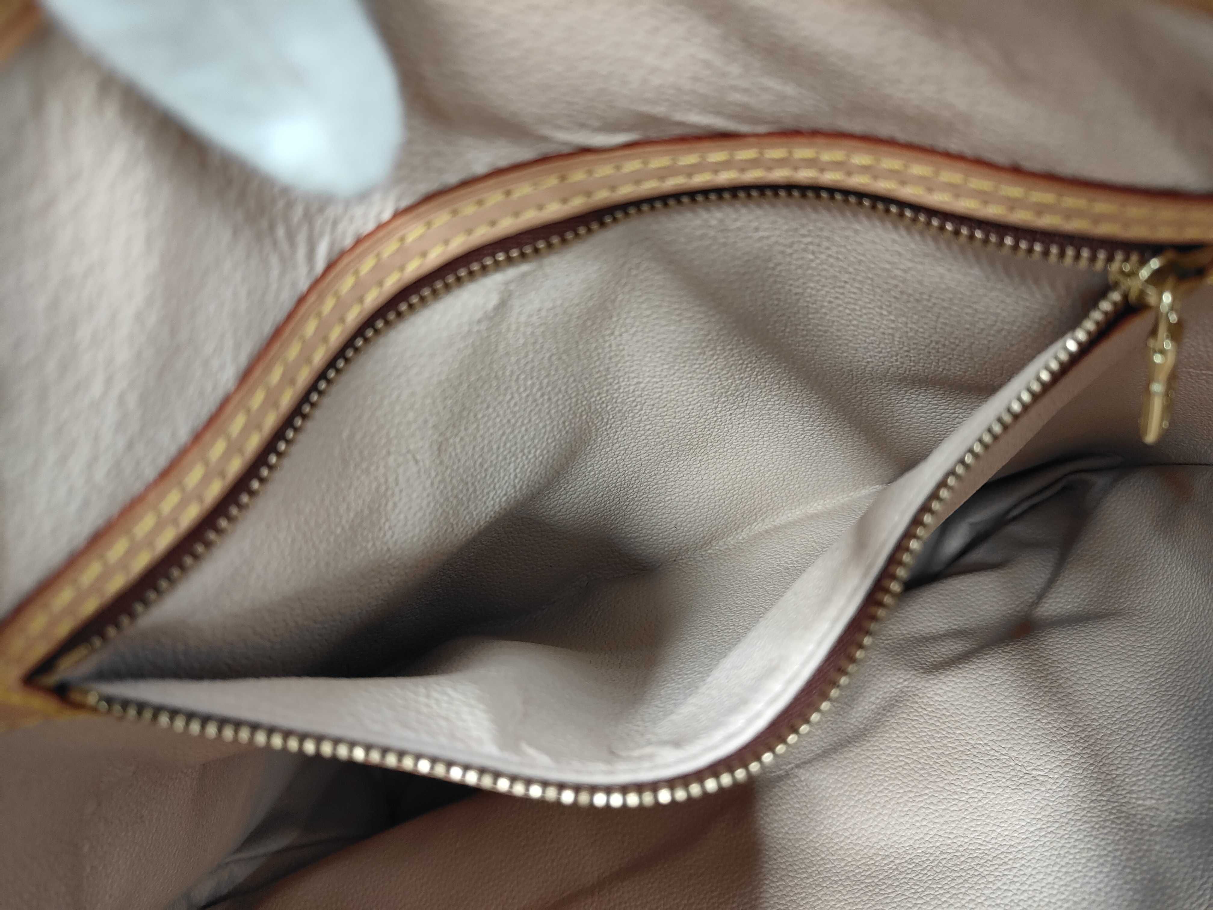 Monogram Louis Vuitton Bucket GM Tote Bag — view 10