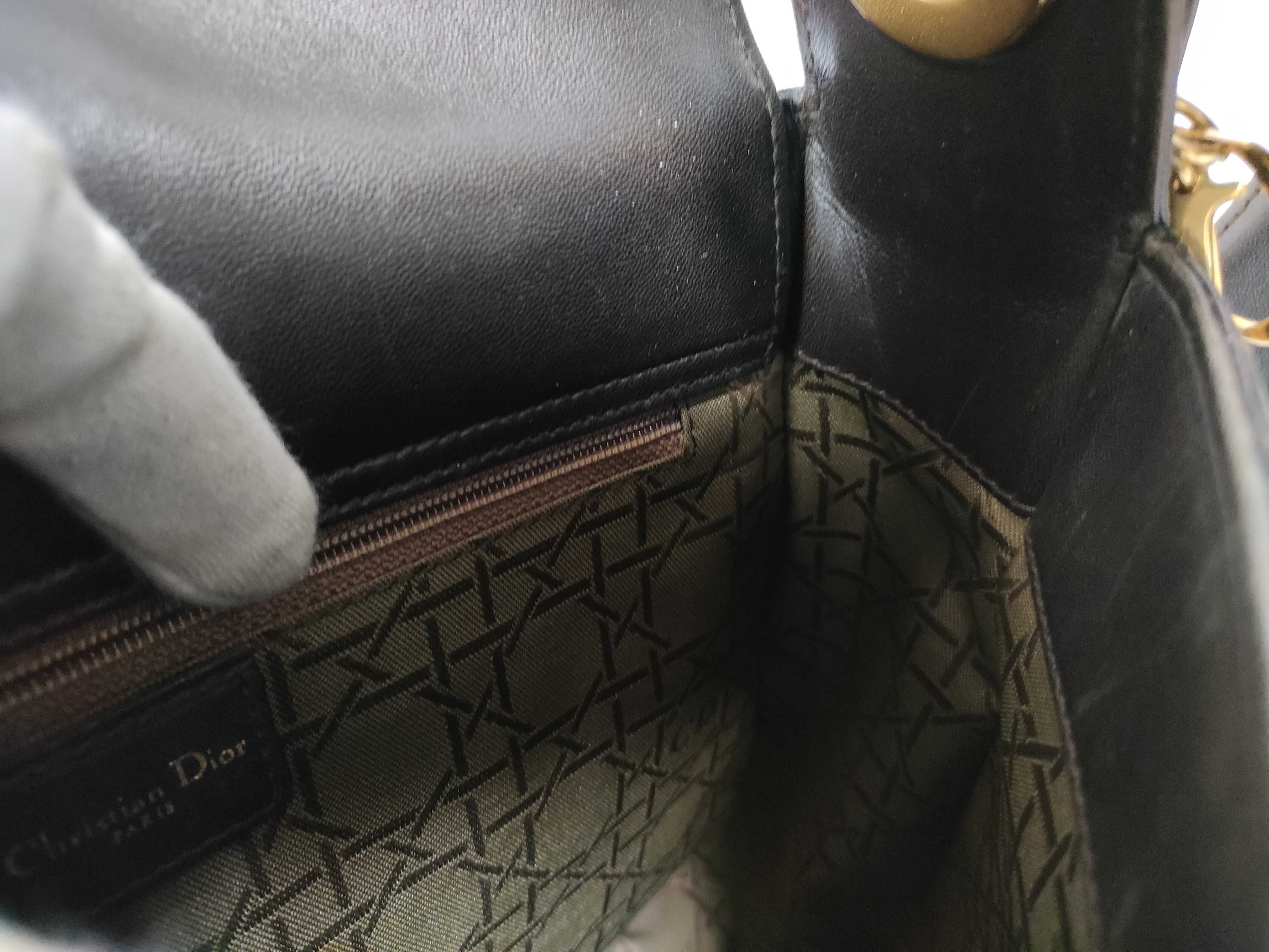 handbag with gold hardware, shoulder bag — view 12