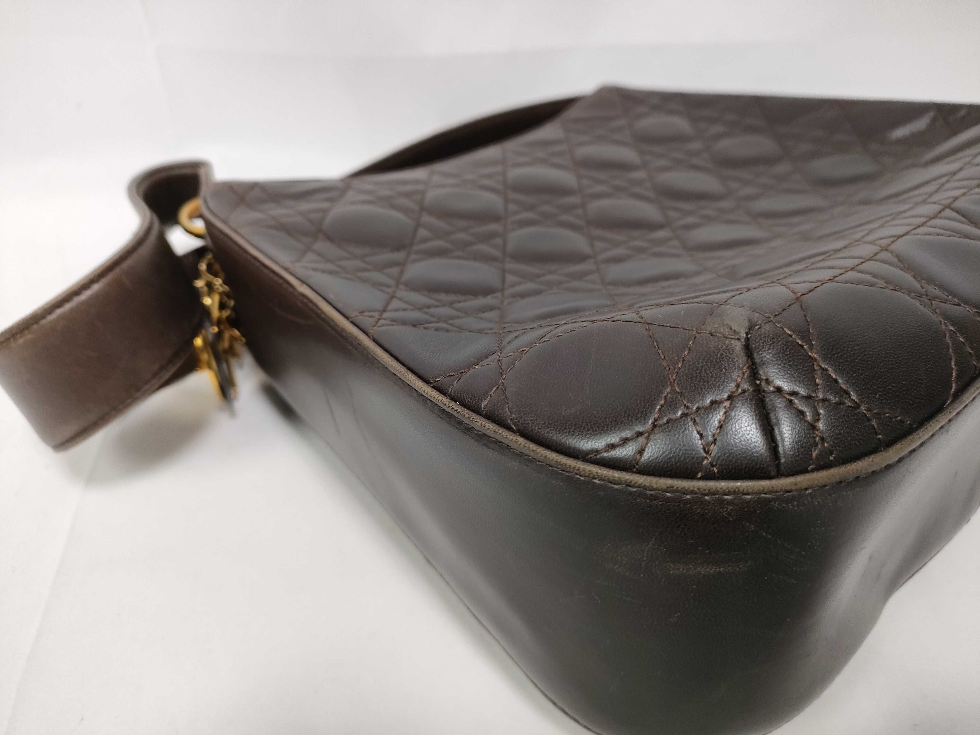 handbag with gold hardware, shoulder bag — view 5