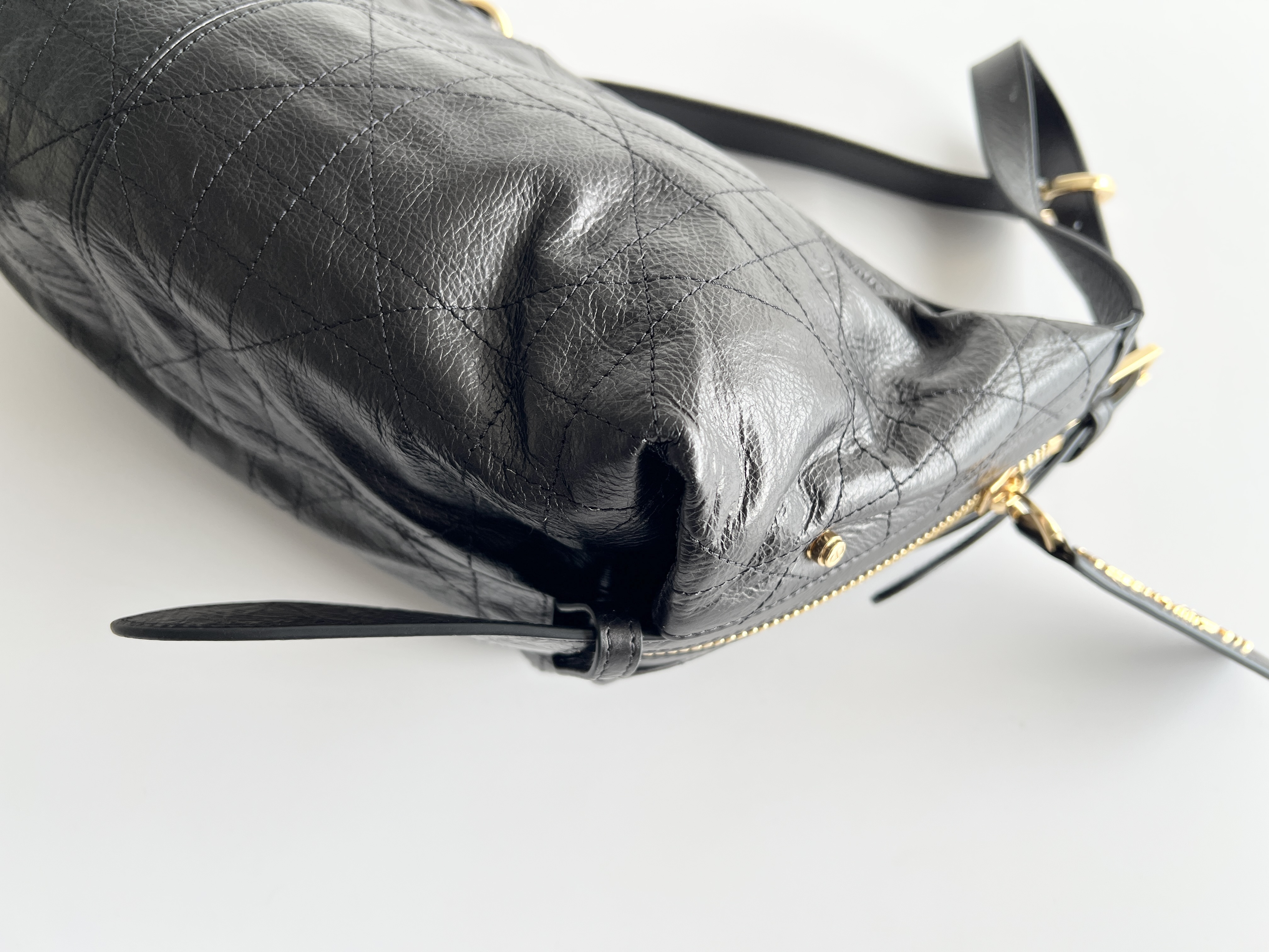 D Journey Hobo Macro Cannage Leather Shoulder Bag One-Shoulder Bag — view 11
