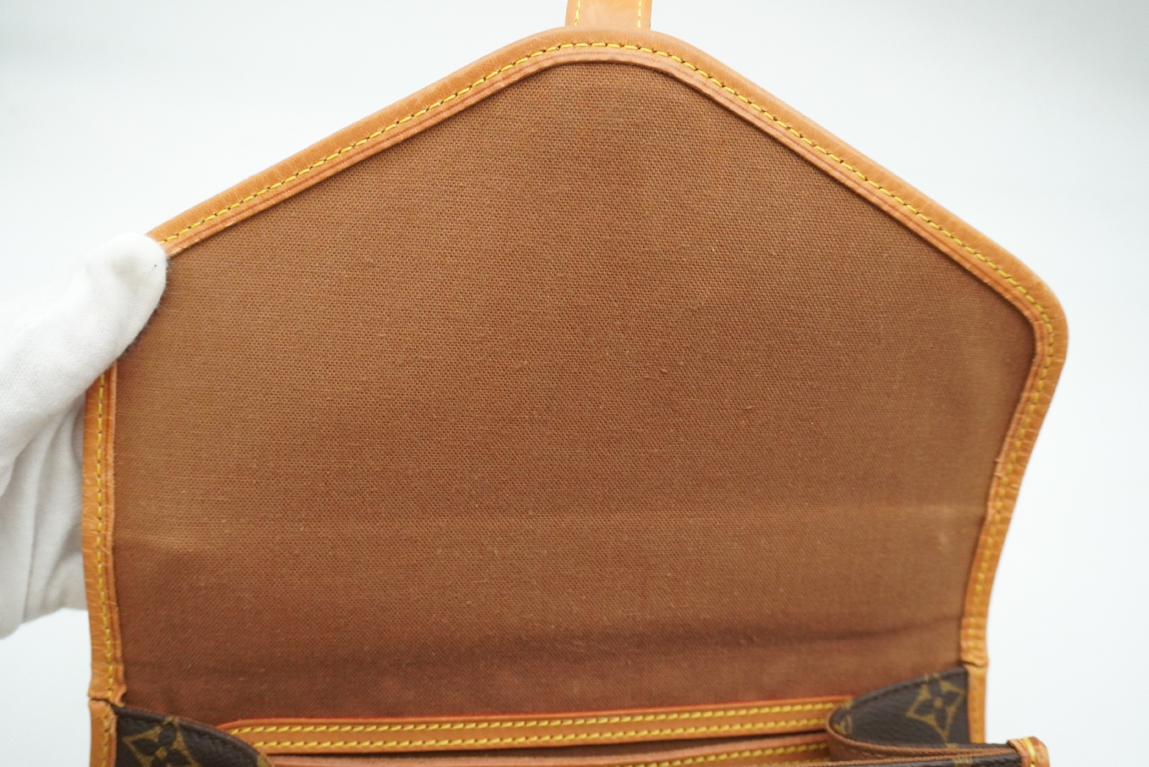 Monogram Bel Air M51122 Shoulder Strap Handbag — view 11