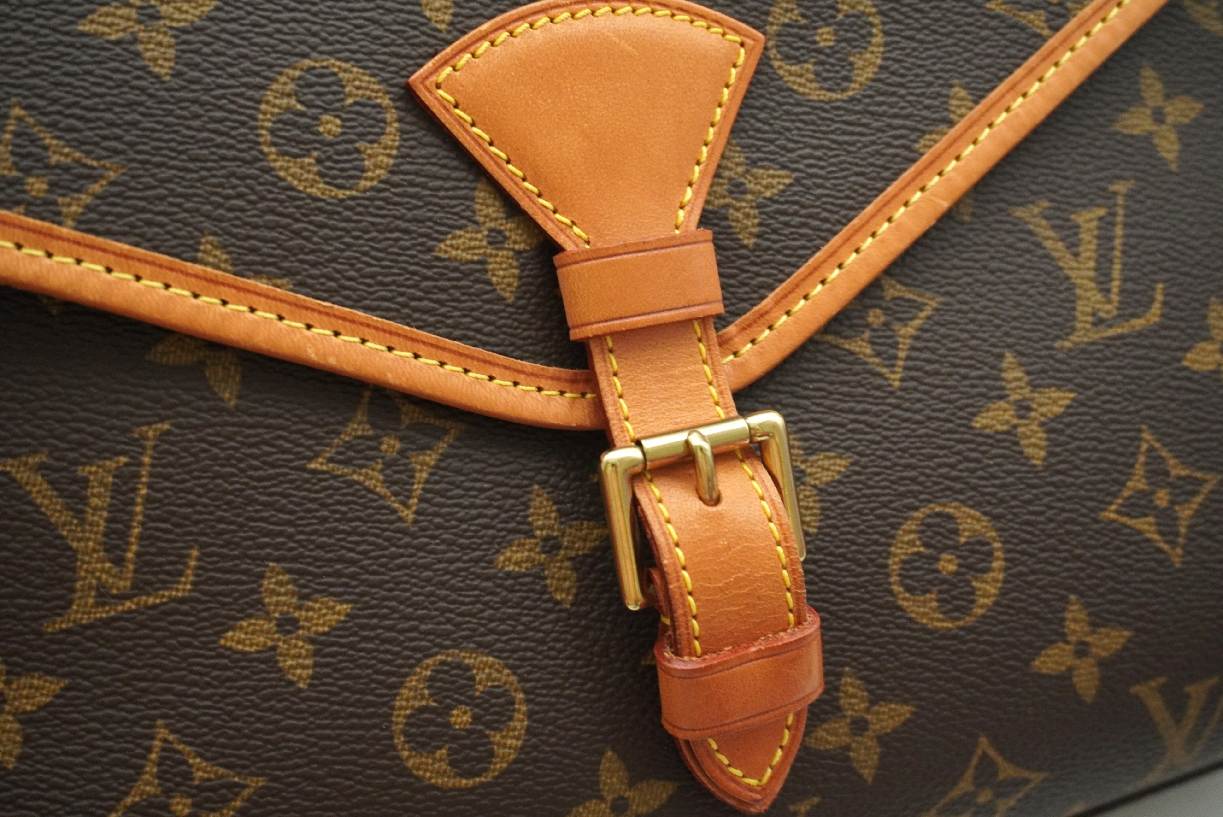 Monogram Bel Air M51122 Shoulder Strap Handbag — view 10