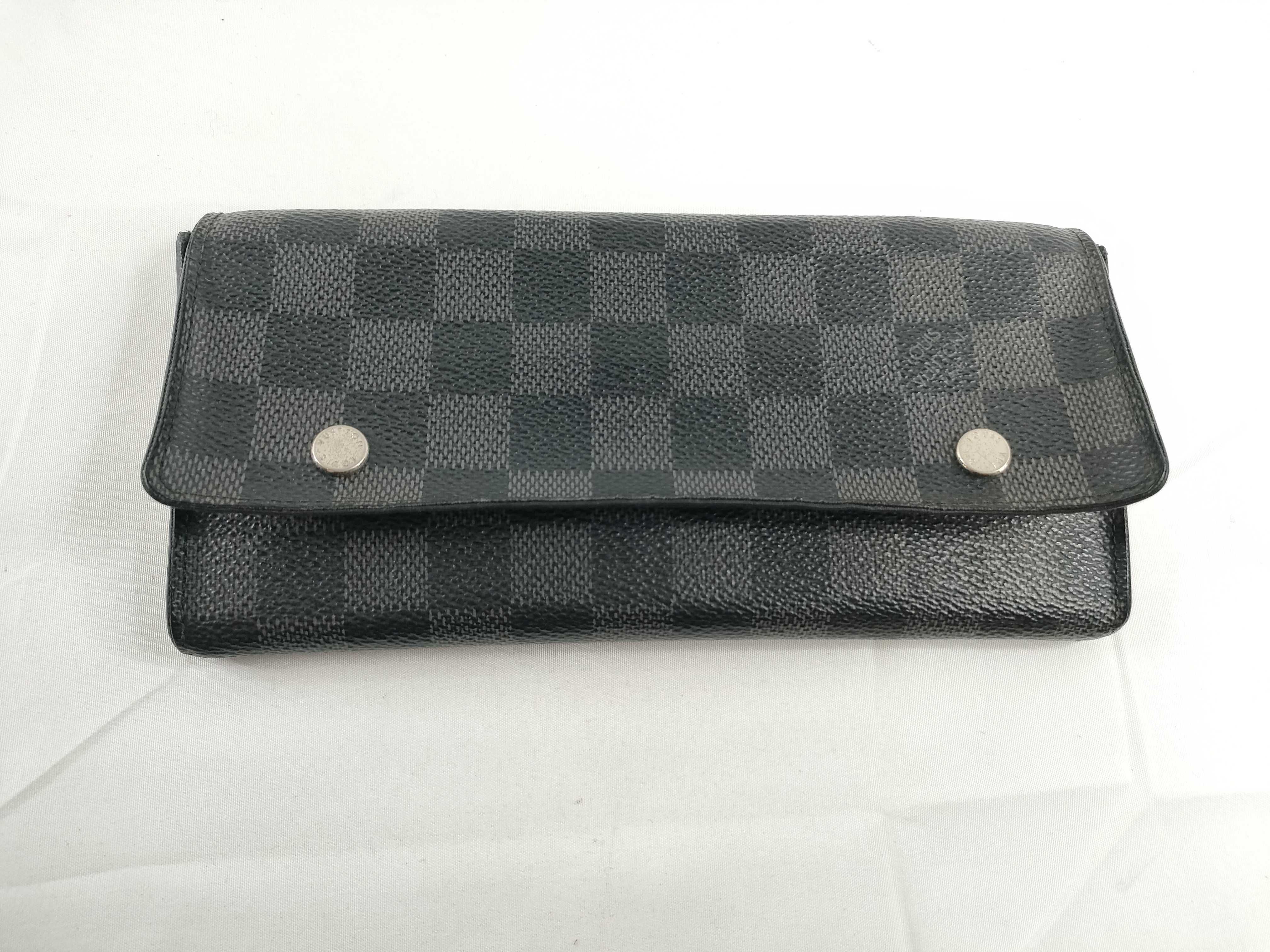Damier Graphite LV N63084 Black Wallet